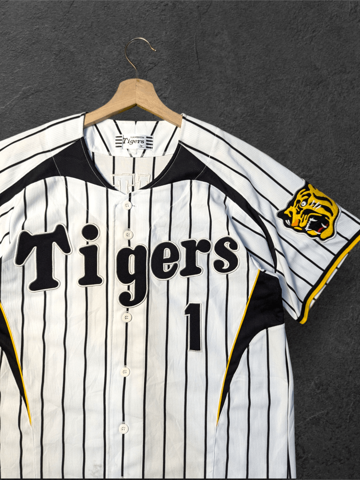 HANSIN Tigers AKAHOSHI 53 シャツ Japanese Brand × Sportswear × Vintage Hanshin Tigers 53