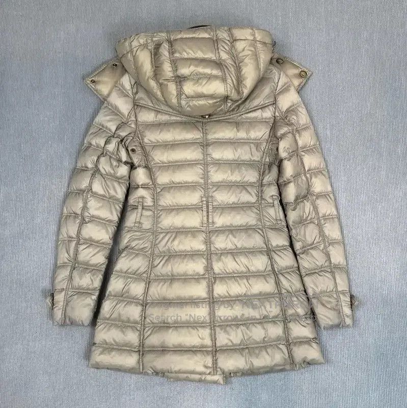 Burberry Burberry Women's XS Beige Down Jacket. Size XS / US 0-2 / IT 36-38 - 2 Thumbnail