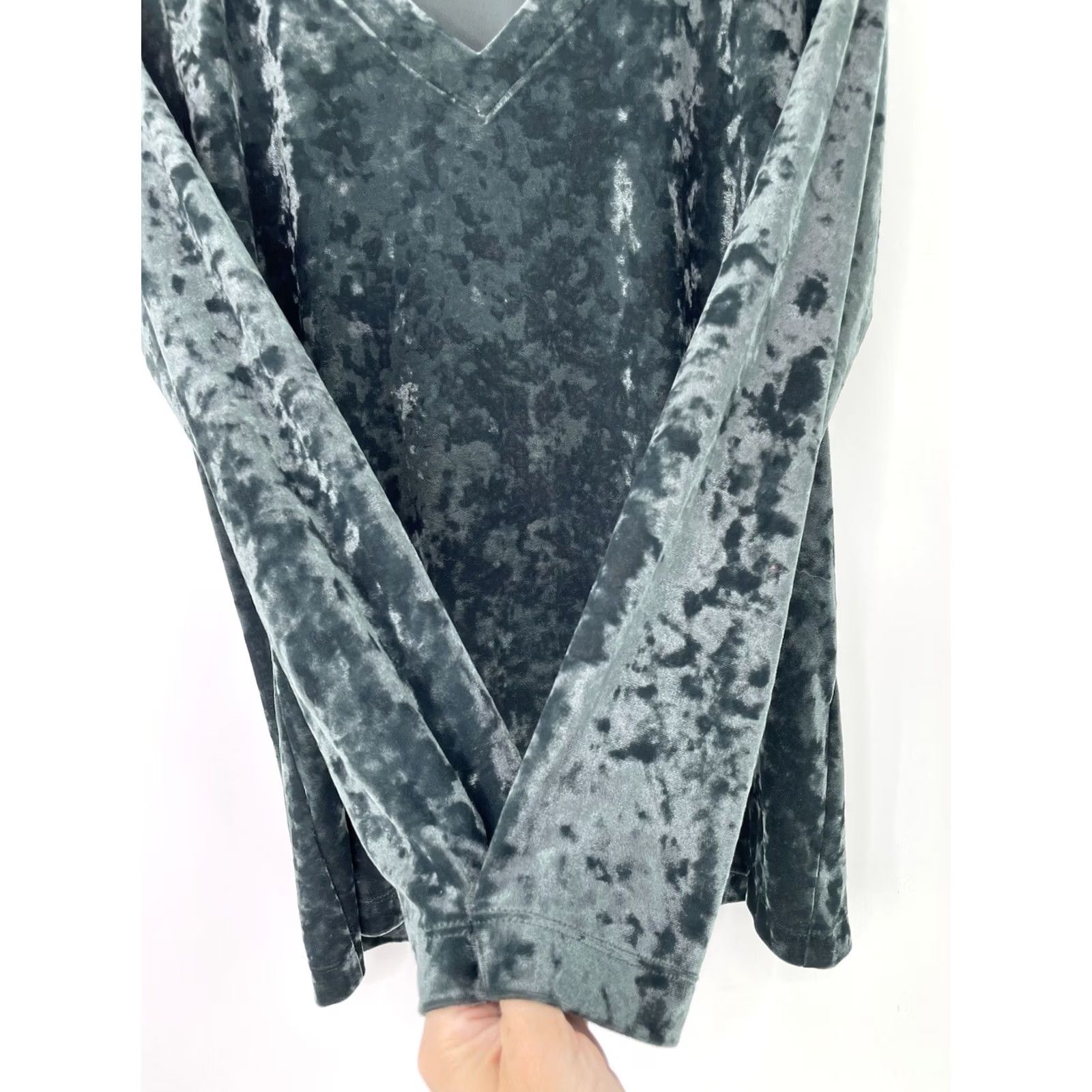 J. Jill J.Jill Tunic Women’s Size Small Green Velvet V-Neck Top Boho Artsy Crushed Size L / US 10 / IT 46 - 4 Thumbnail