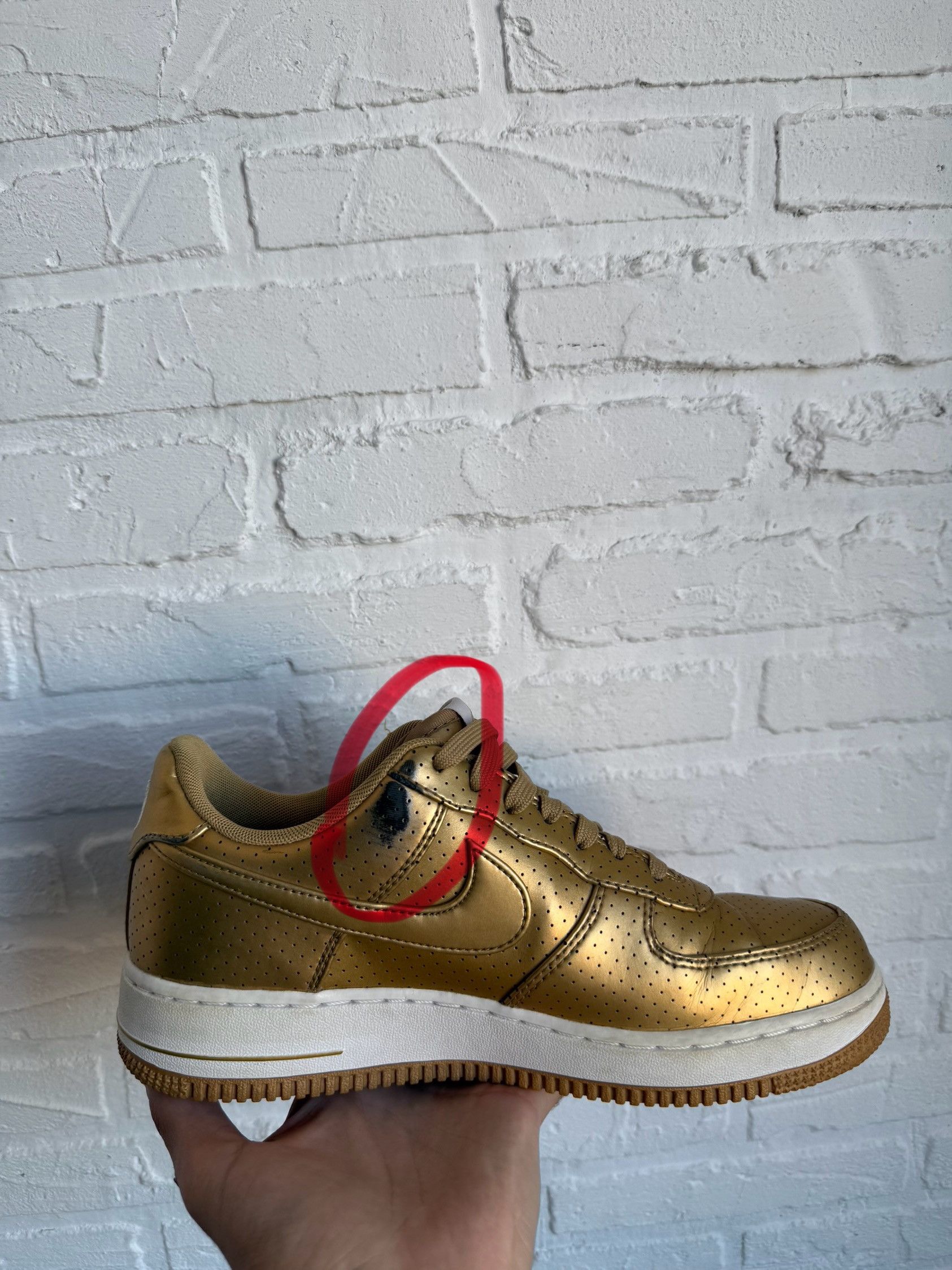 Nike Nike Air Force 1 Low '07 LV8 'Gold' sneakers Size US 7 / EU 40 - 7 Thumbnail