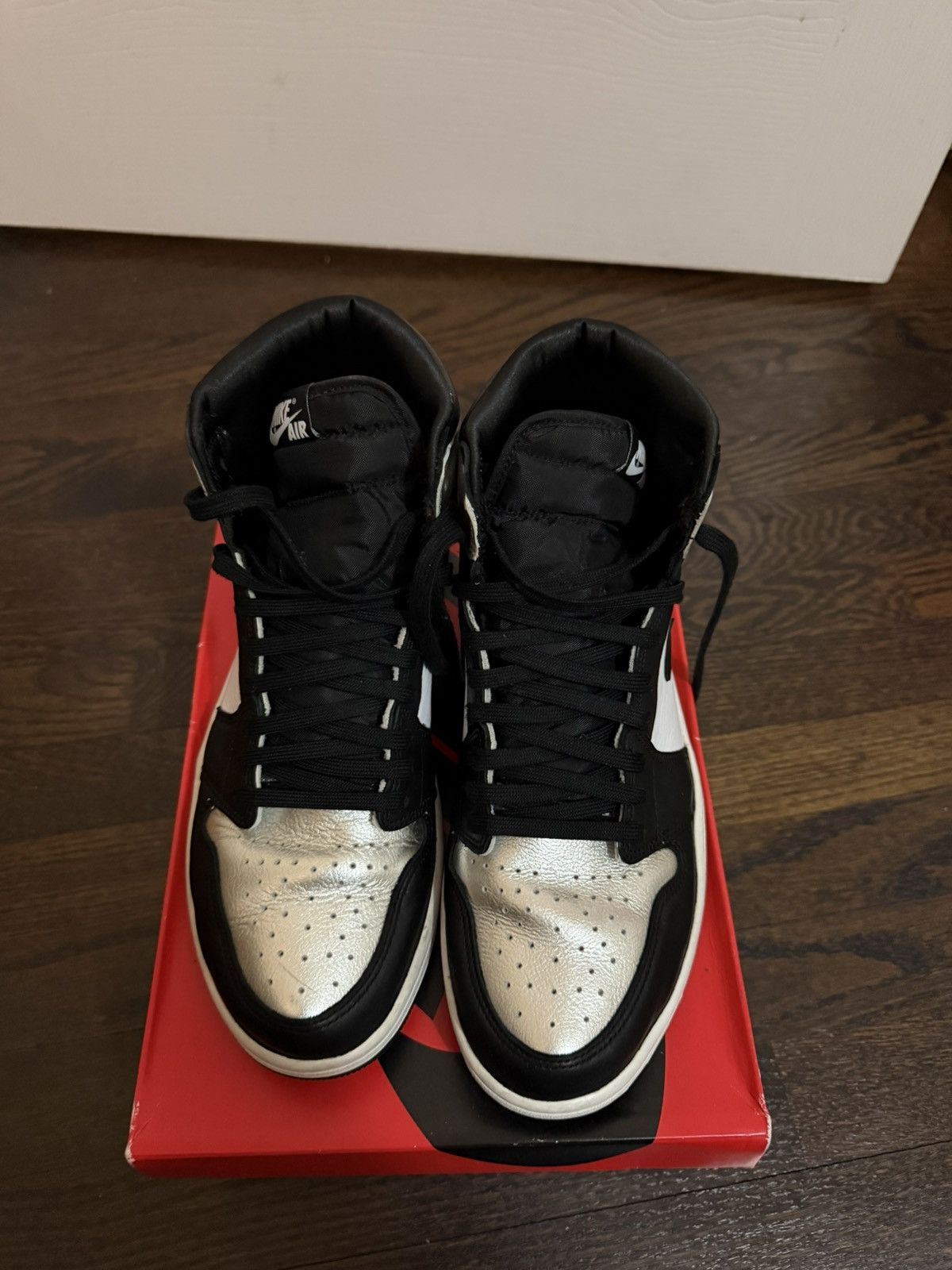 Jordan Brand Jordan 1 silver toes Size US 12 / IT 42 - 1 Thumbnail