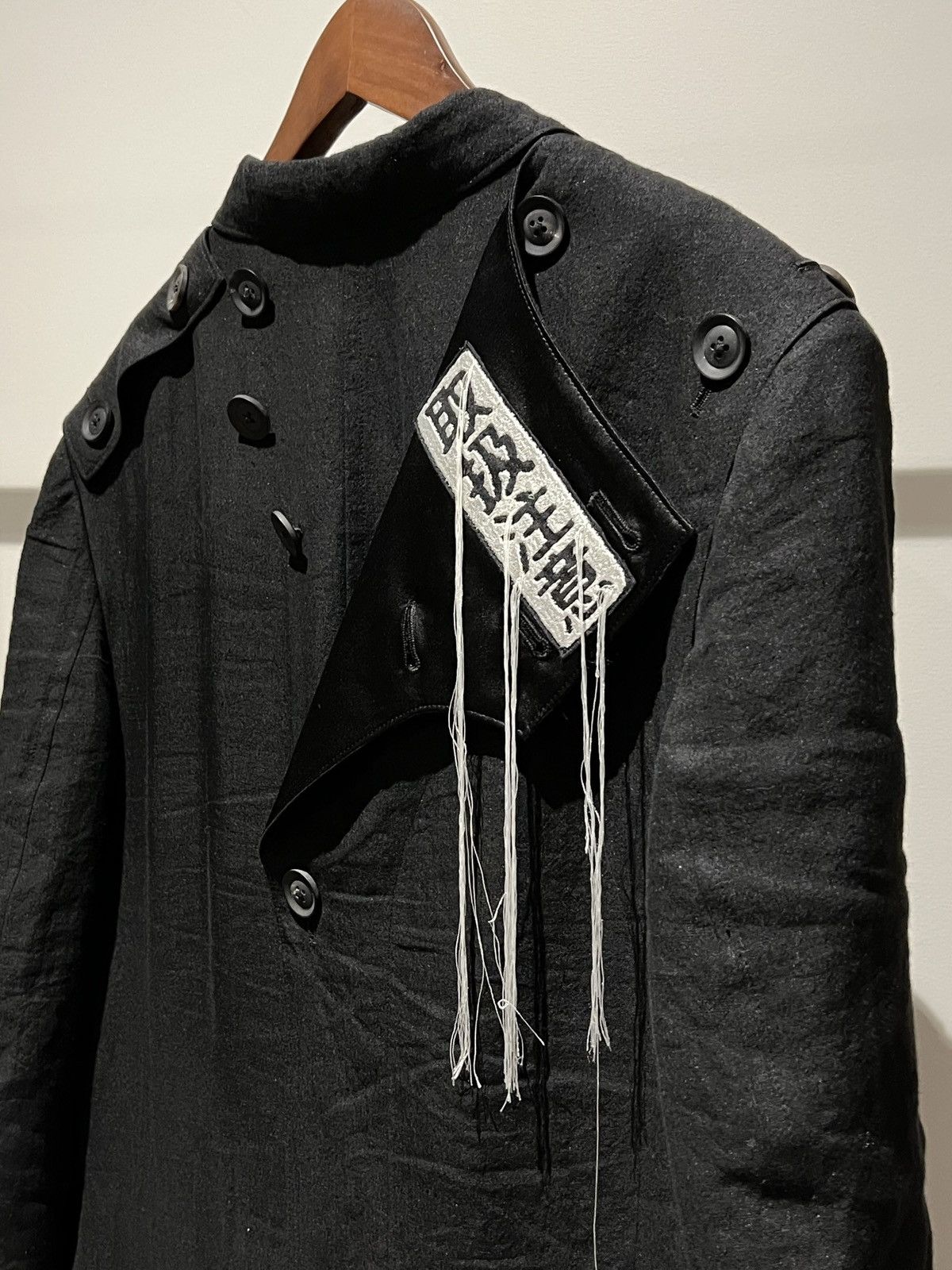 Yohji Yamamoto Yohji Yamamoto YYPH 21S/S look3 embroidered linen coat Size US S / EU 44-46 / 1 - 4 Thumbnail
