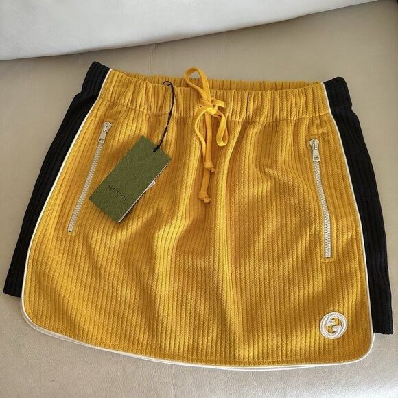 Gucci NWT GUCCI Skirt Yellow Size L 100% Authentic GG Logo Size 30" / US 8 / IT 44 - 4 Thumbnail