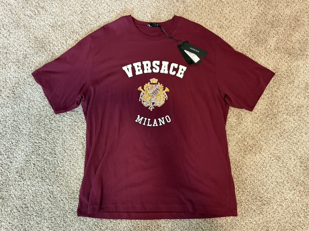 Versace Versace Milano University T Shirt Tee Sz Size US L / EU 52-54 / 3 - 1 Thumbnail