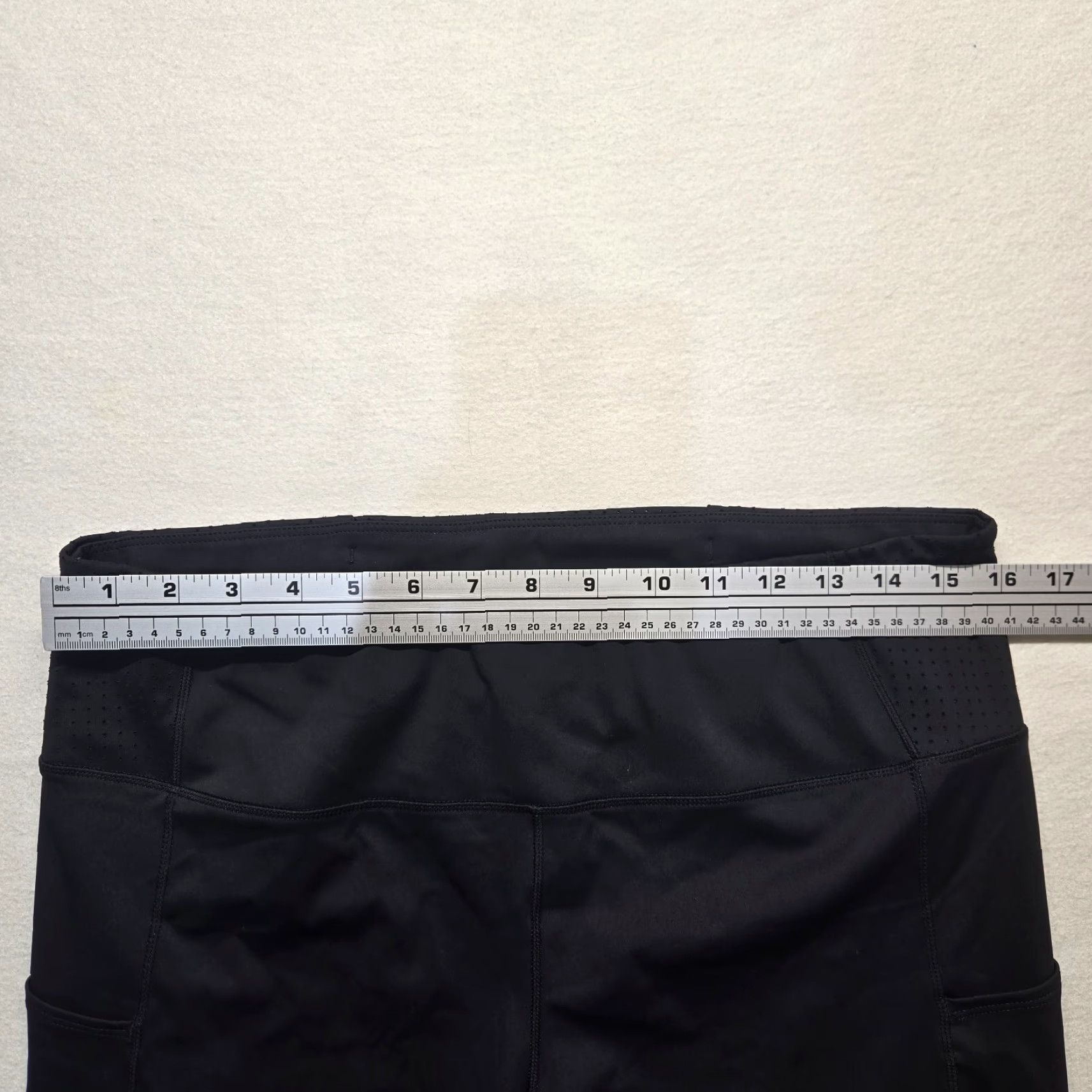 Brooks Brooks Athletic Shorts Solid Black XL Women Running Tennis Golf Sun Light Weight Pants Size 40" / US 18 - 3 Thumbnail