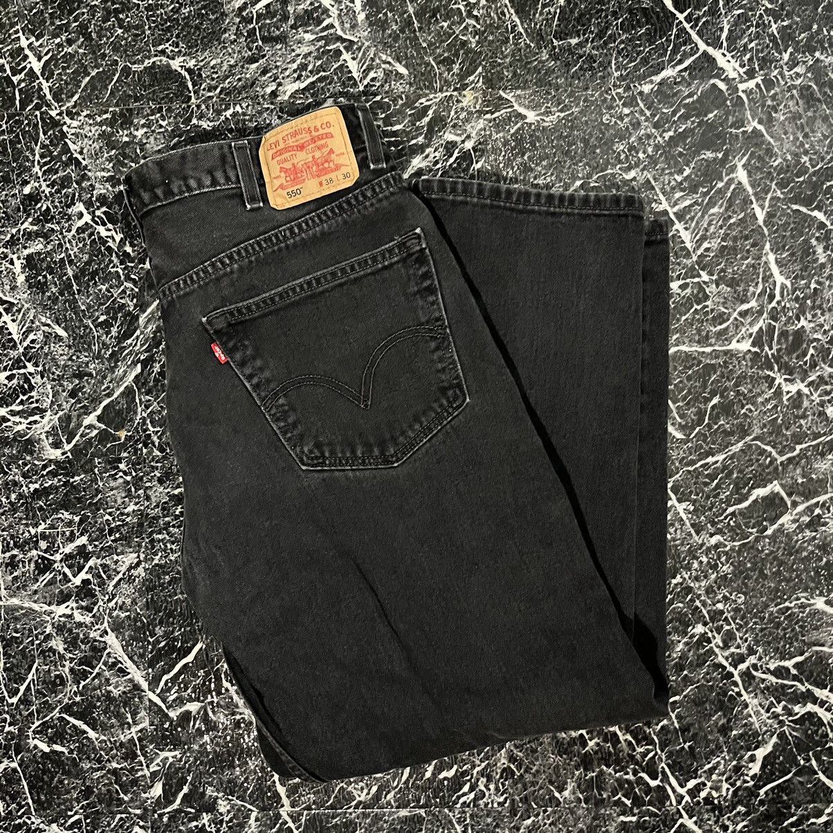 Levi's Levi's Relaxed Fit 550 Jeans Size 38x30 | Grailed