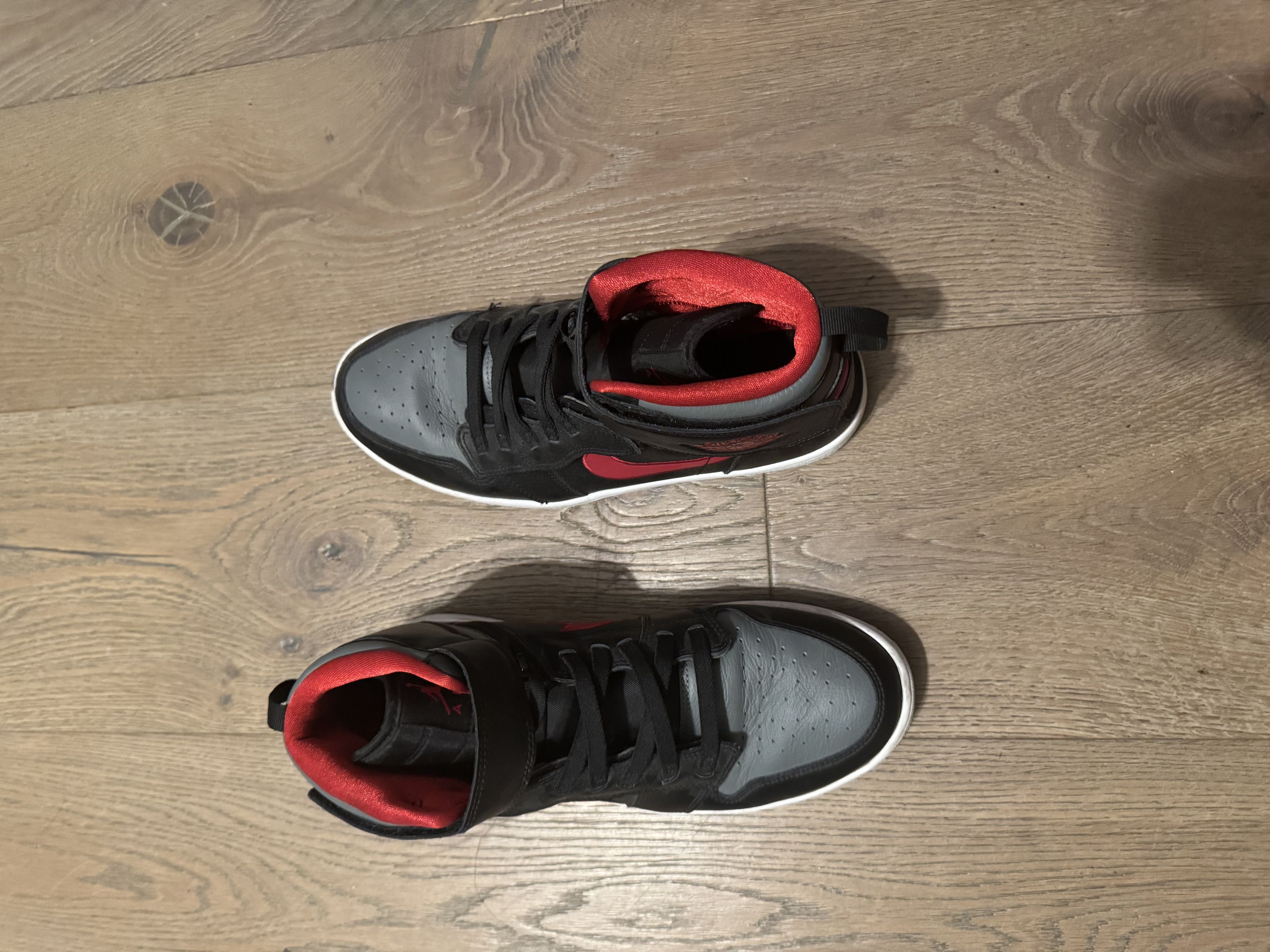 Jordan Brand Jordan 1 High FlyEase Size US 12 / EU 45 - 2 Thumbnail