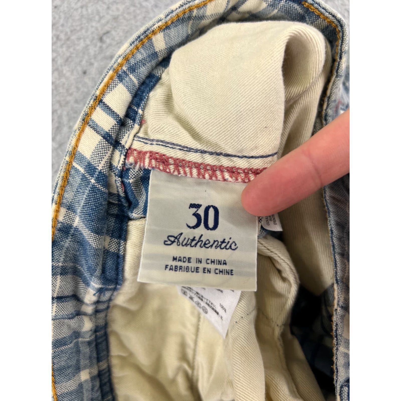 Tommy Bahama Tommy Bahama Shorts Mens 30 Blue Plaid 100% Cotton Woven Beach Vacation Vegas Size US 30 / EU 46 - 7 Thumbnail