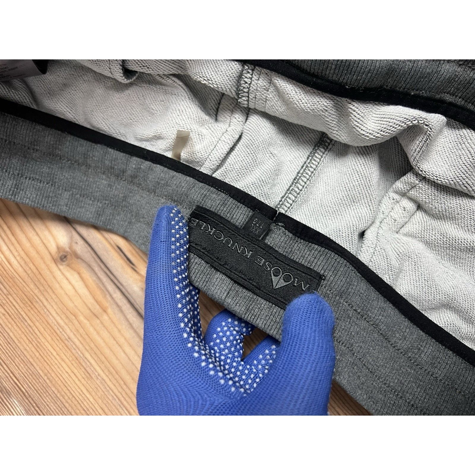Moose Knuckles Moose Knuckles Small Logo Gray Heavy Cotton Sweatpants Size Size US 38 / EU 54 - 10 Thumbnail