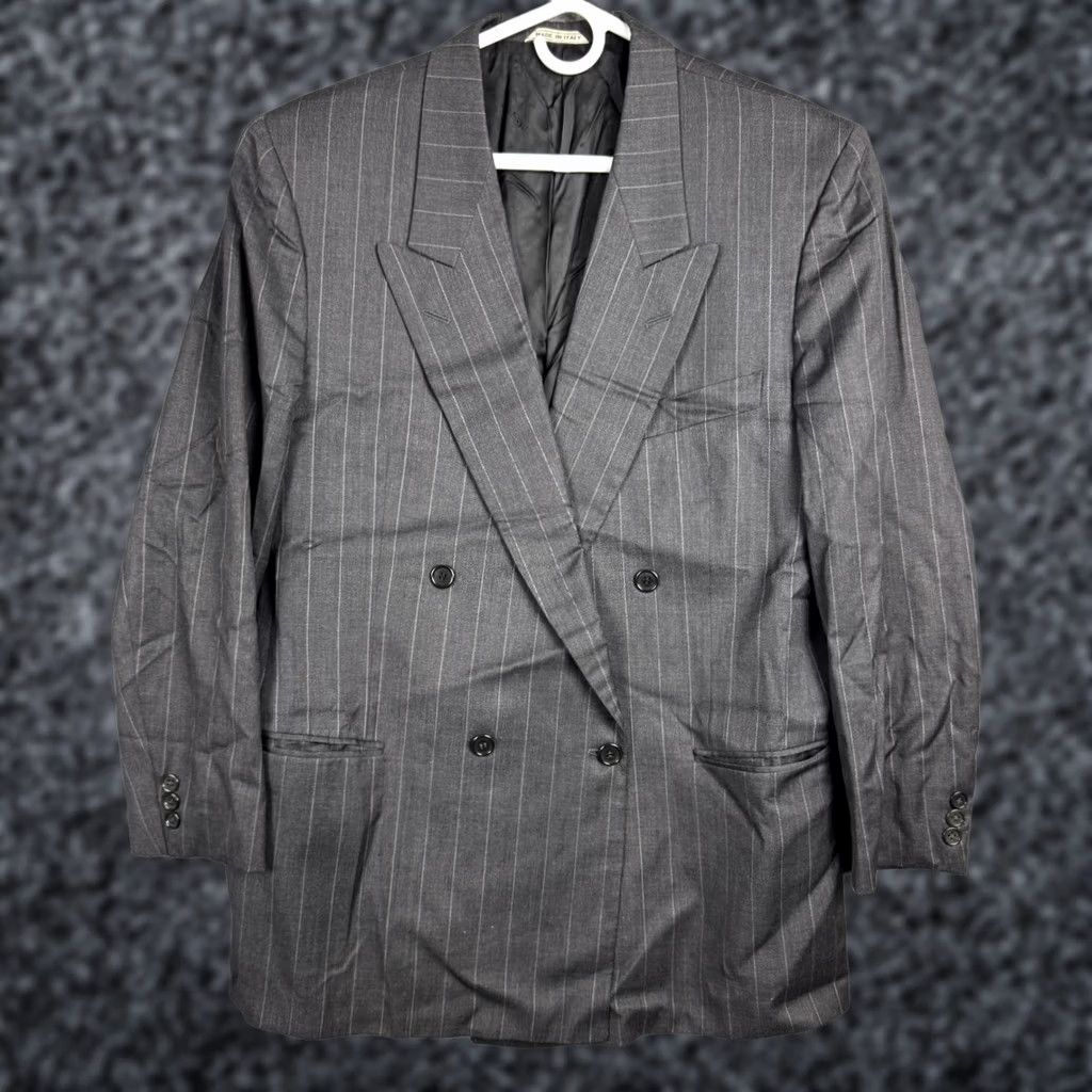 Loro Piana Loro Piana Blazer Jacket Men 42R Gray Pin Stripe 100% Wool Drop Fit Saks 5th Avenue Blazer Mens Regular Chest 42 Gray Pinstripe Wool Jacket Size 42R - 1 Thumbnail
