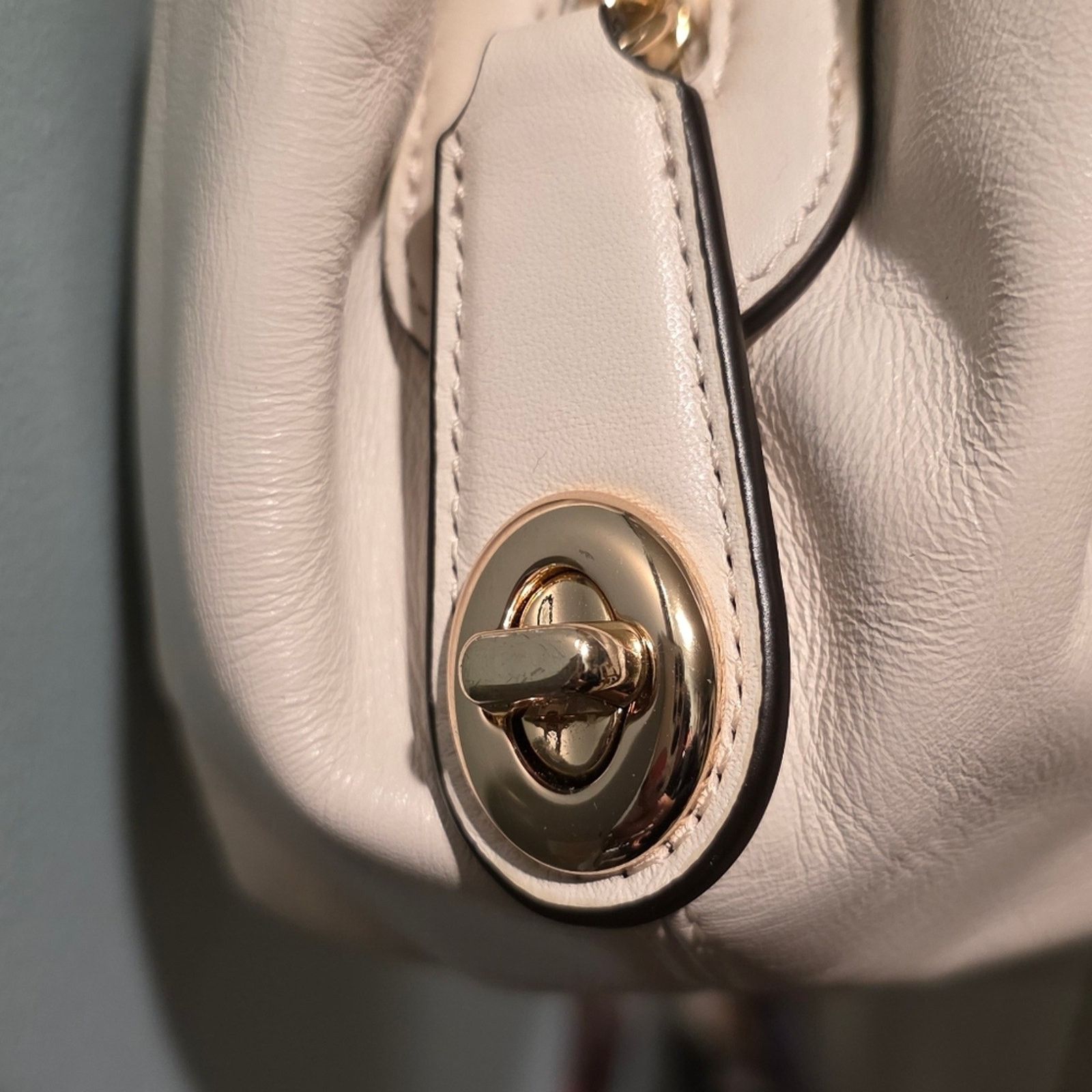 Coach Coach Edie 31 Shoulder Bag Signature Jacquard/Cream Leather Size ONE SIZE - 6 Thumbnail