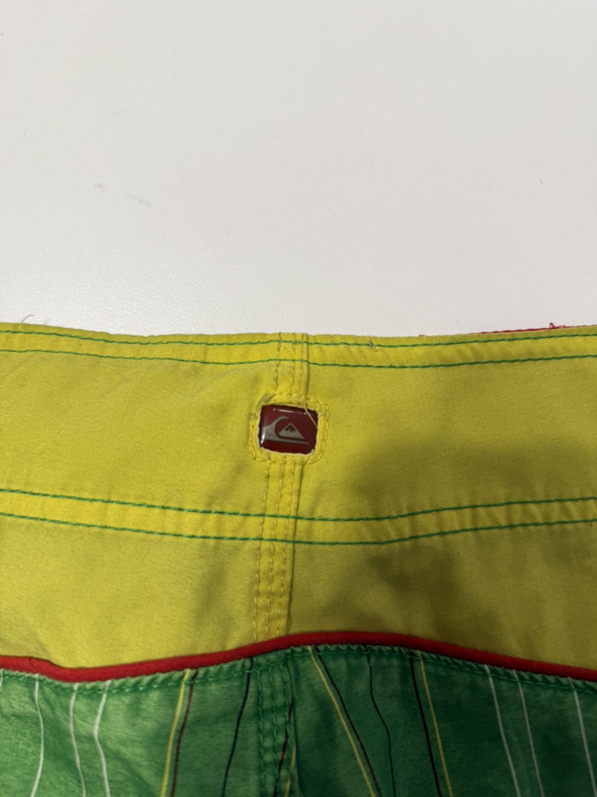 Quiksilver Quiksilver Swimshorts Size US 34 / EU 50 - 7 Thumbnail