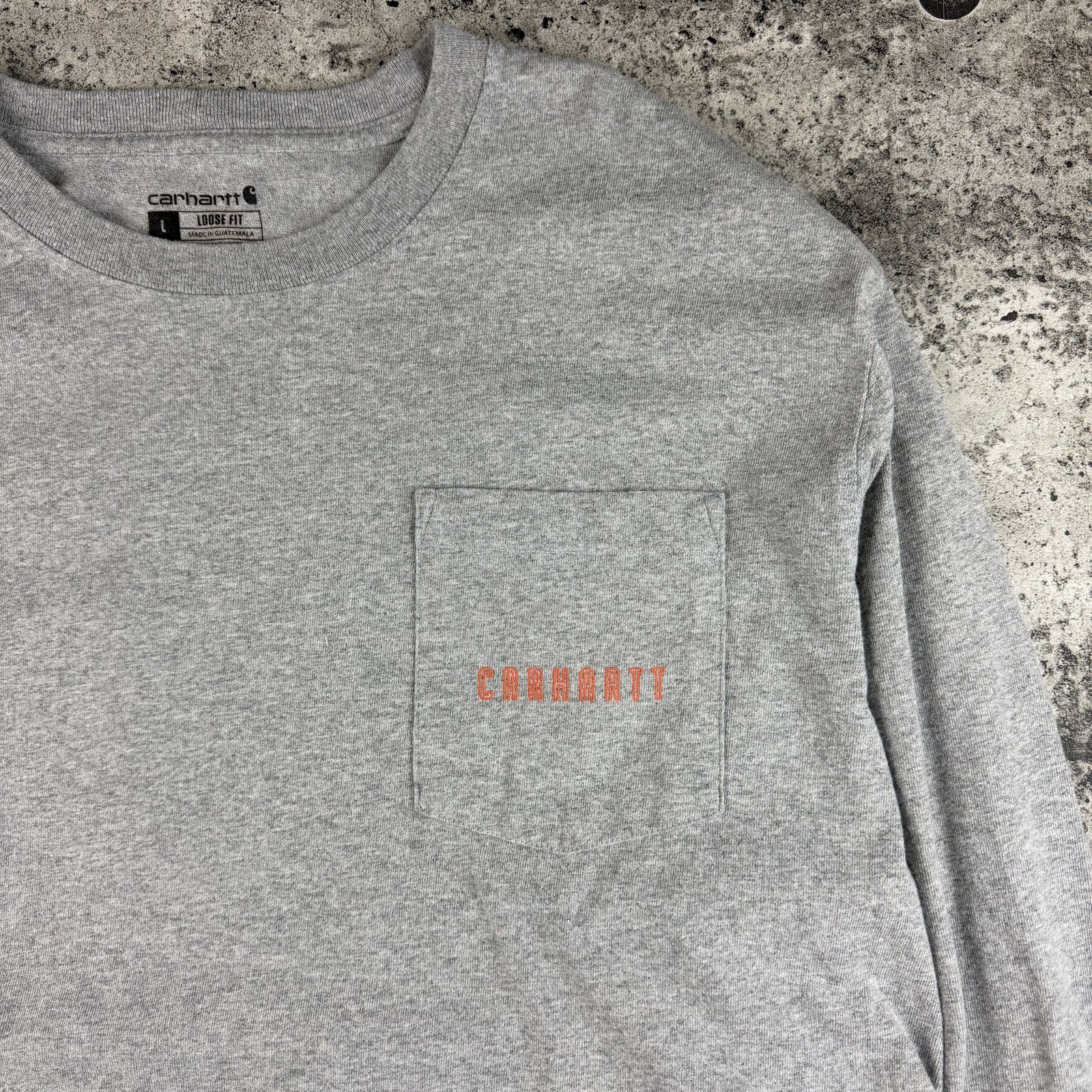 Carhartt Carhartt Long Sleeve Pocket Shirt Big Carhartt Logo Size L Size US L / EU 52-54 / 3 - 2 Thumbnail