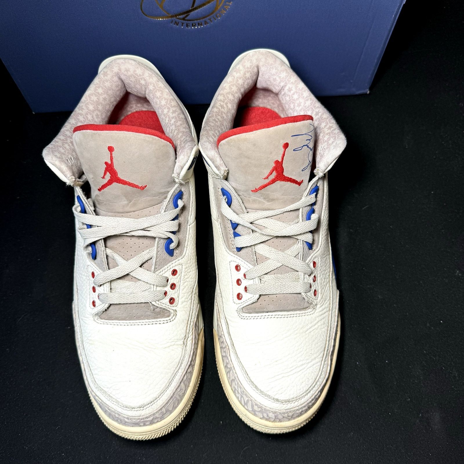 Jordan Brand × Nike Size 11.5 - Nike Air Jordan 3 Retro International Flight Size US 11.5 / EU 44-45 - 4 Thumbnail