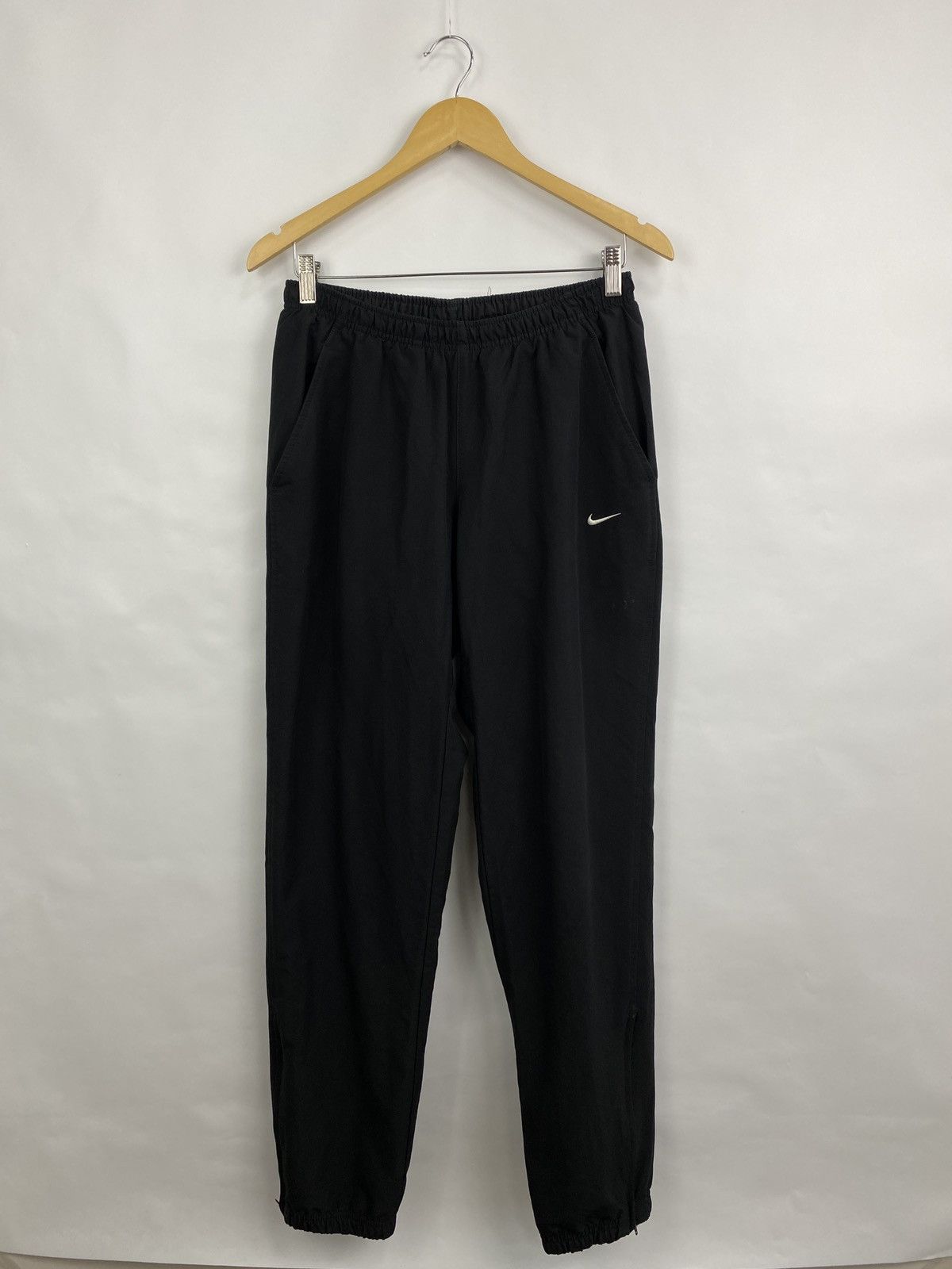 Nike 🇺🇸 Vintage 90s Nike Nylon Track Pants Y2K Rare Retro Hype Size US 34 / EU 50 - 3 Thumbnail