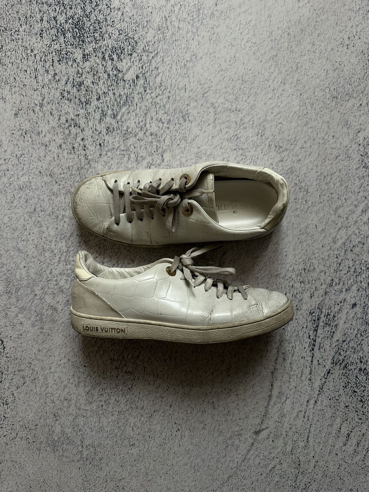 Louis Vuitton Louis Vuitton Women’s Front Row Sneaker White EU 36 Size US 6 / IT 36 - 1 Thumbnail