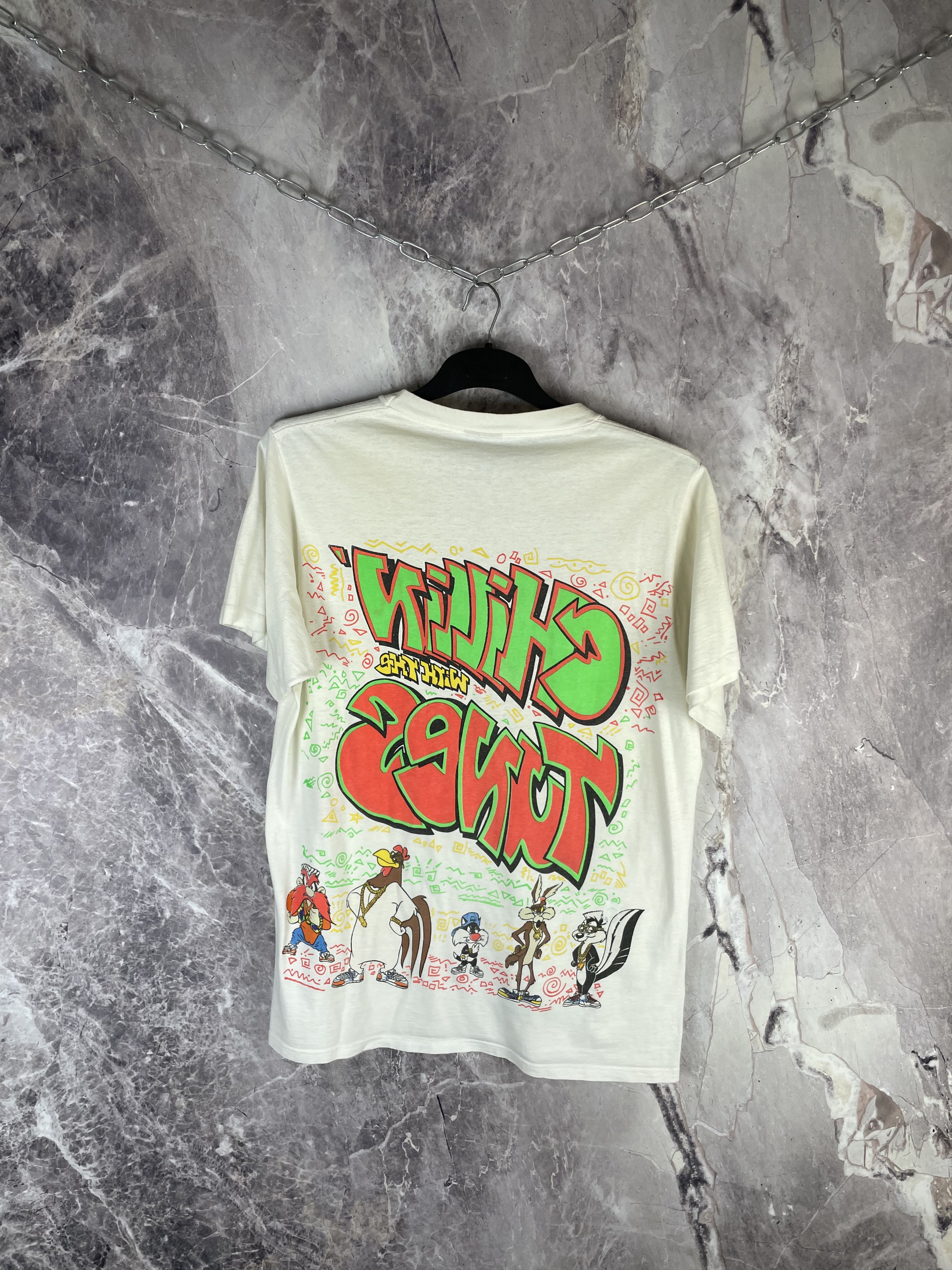 Warner Bros Vintage looney tunes chillin with the tunes shirt Size US XL / EU 56 / 4 - 8 Thumbnail