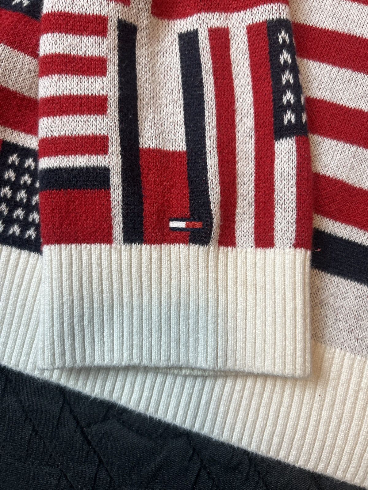 Tommy Hilfiger Tommy Hilfiger crewneck Size US L / EU 52-54 / 3 - 8 Thumbnail