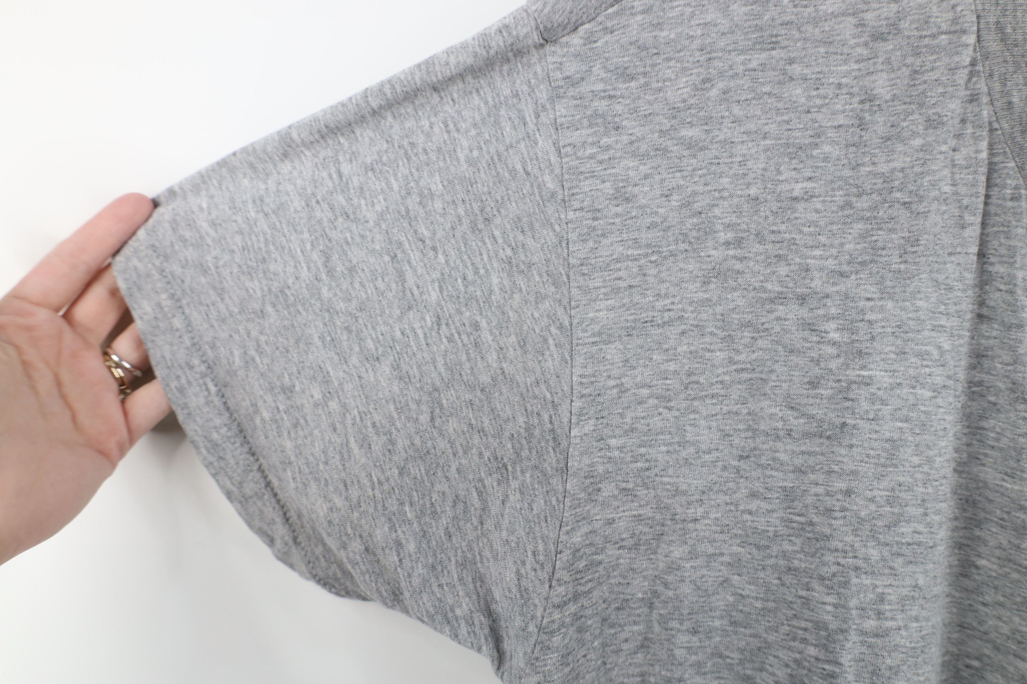 Vintage Vintage 90s Y2K Streetwear Thin Pocket T-Shirt Heather Gray Size US L / EU 52-54 / 3 - 9 Thumbnail