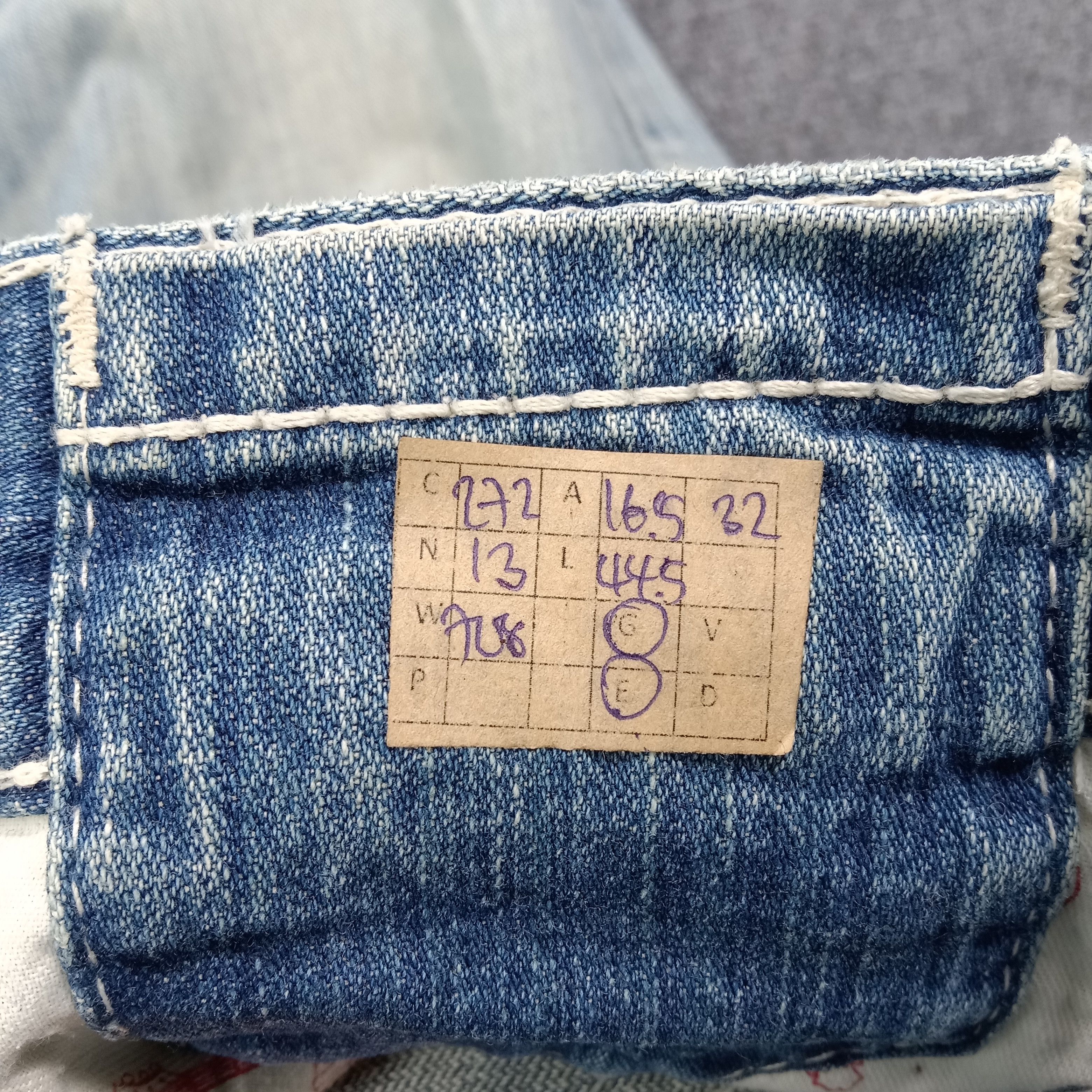 True Religion True Religion Marco Big T Distressed Jeans C272N13 Size US 33 - 14 Thumbnail