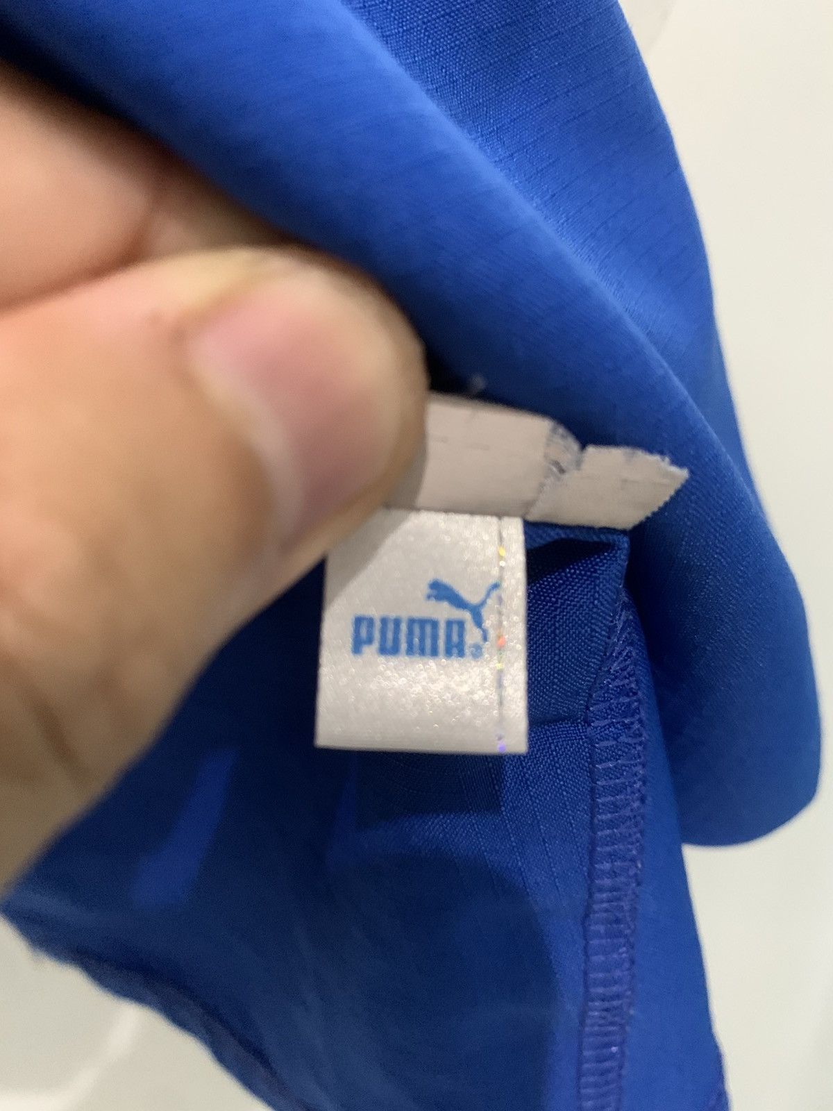 Puma Italy Home 2004 Soccer Jersey Vintage Size US L / EU 52-54 / 3 - 4 Thumbnail