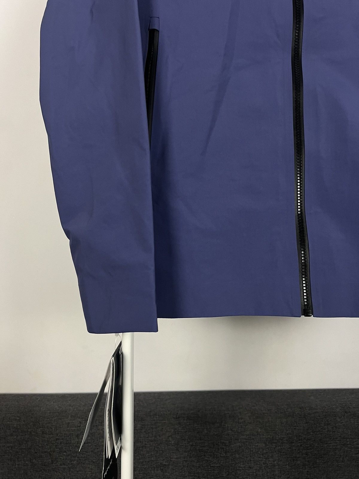Goretex × The North Face Men's Mountain Trekking Jacket with Membrane The North Face Summit Torre Egger Futurelight Jacket Size US S / EU 44-46 / 1 - 2 Thumbnail