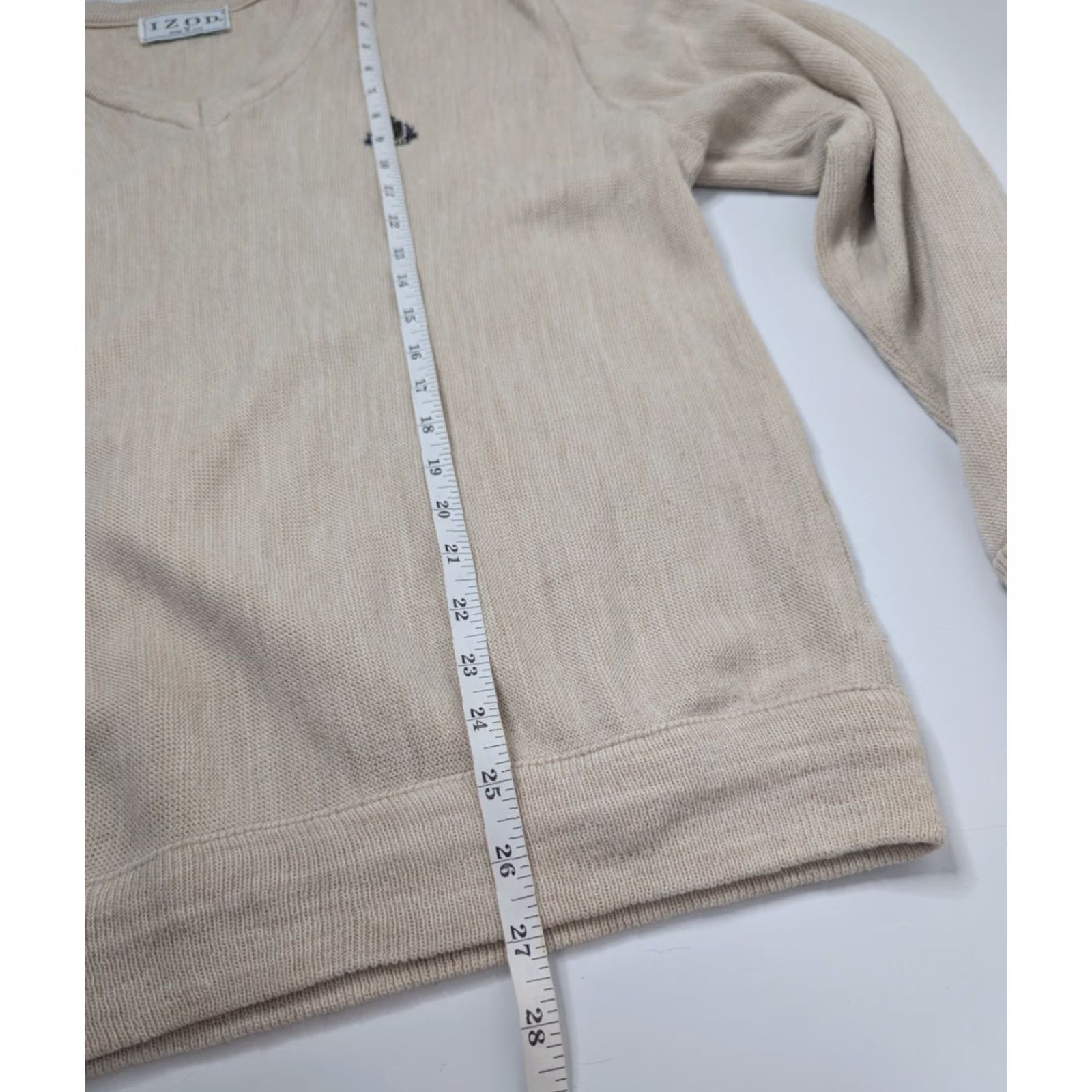 Izod VINTAGE IZOD Sweater Mens M Made in USA V-Neck Beige Golf Preppy Pullover Size US M / EU 48-50 / 2 - 5 Thumbnail