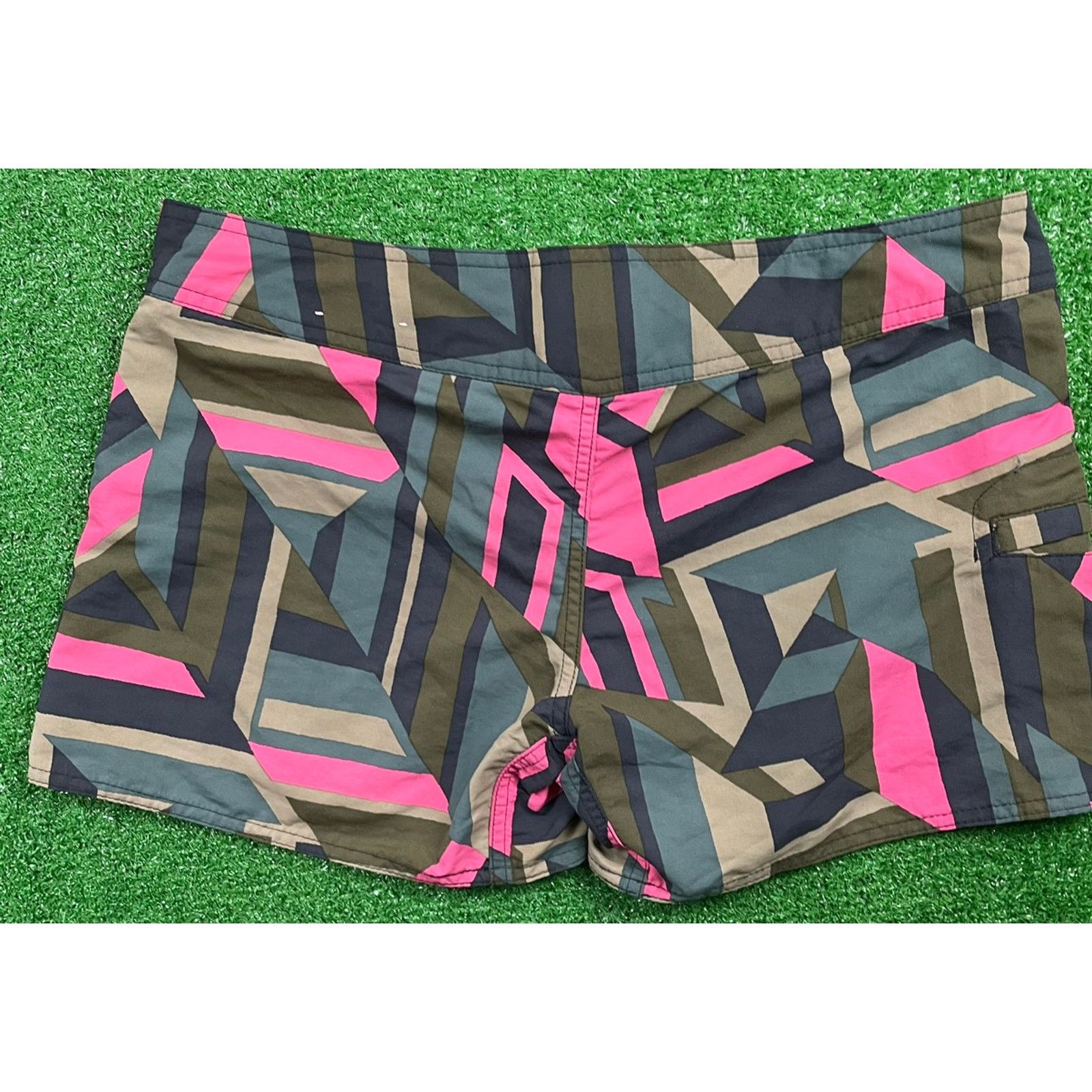 Patagonia Patagonia Aztec Shorts Green Black Blue Pink Beige 76552SP12 Size 31" - 5 Thumbnail