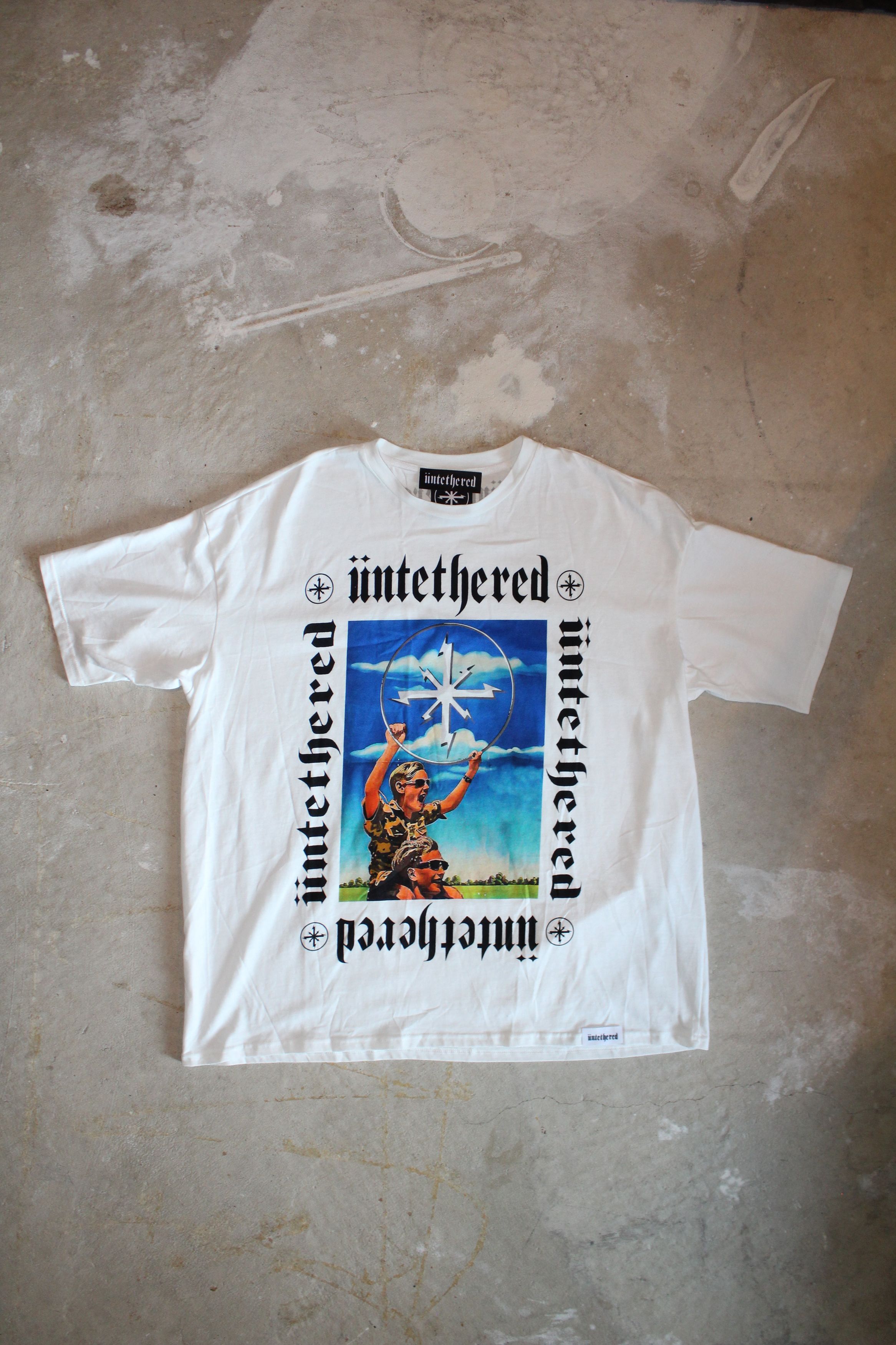 Japanese Brand Celebration T-Shirt Size US L / EU 52-54 / 3 - 1 Thumbnail