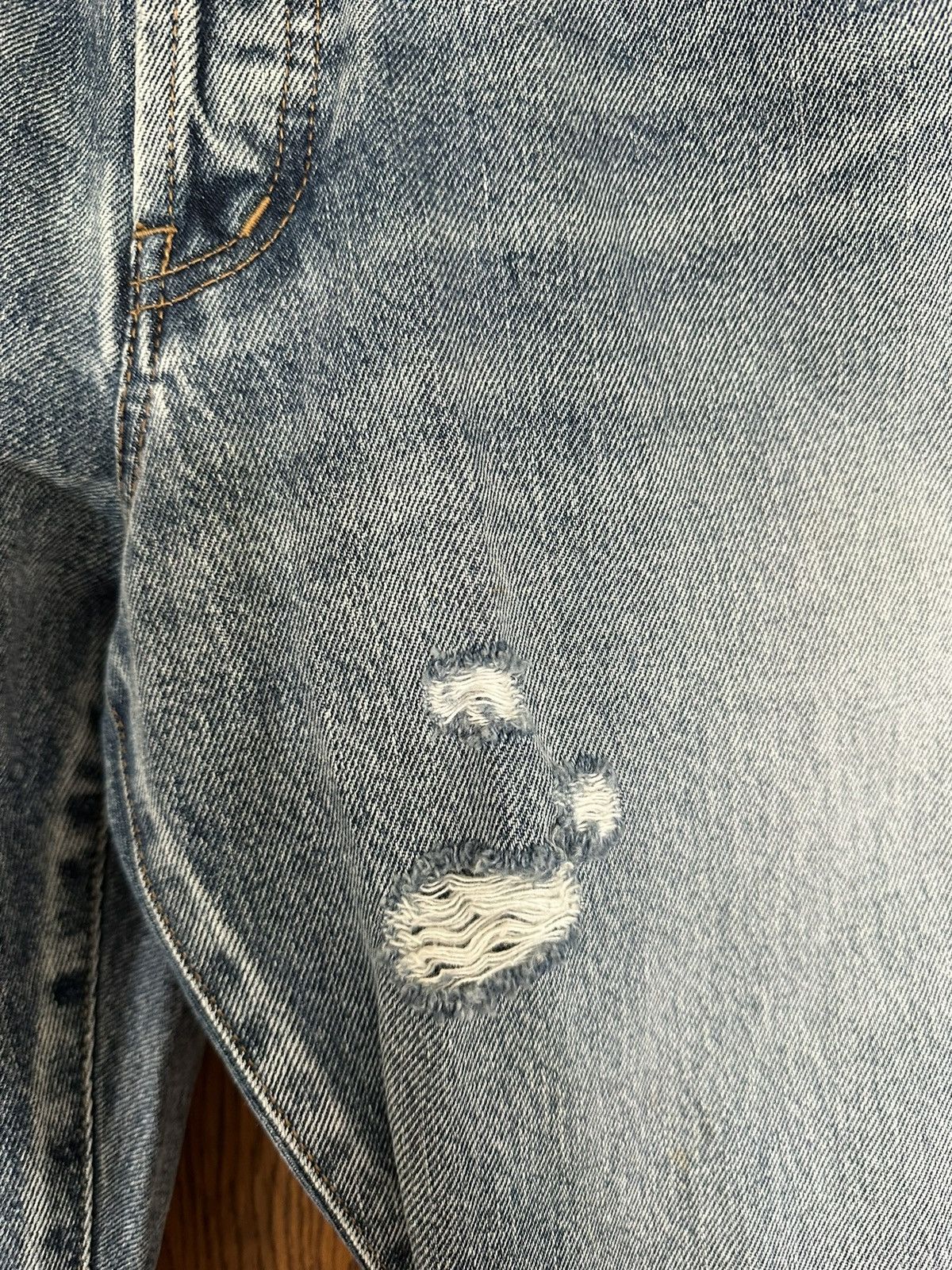 Saint Laurent Paris SS20 Saint Laurent distressed blue crash slim jeans 31 rip Size US 31 - 15 Thumbnail