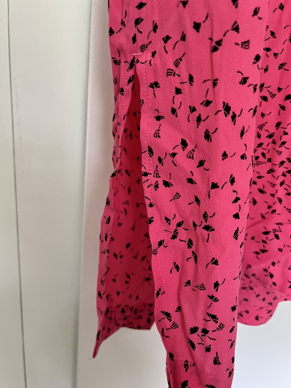 Ganni Pink midi Ganni dress with black floral pattern Size XS / US 0-2 / IT 36-38 - 3 Thumbnail