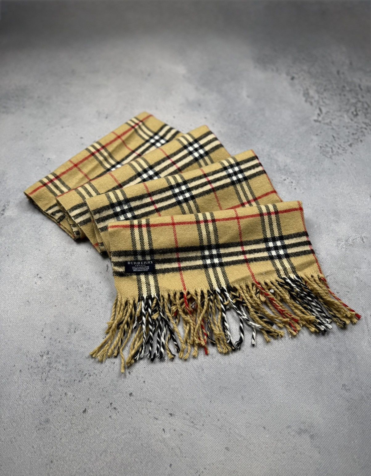 Burberry VTG Burberry London Nova Check 100% Cashmere Scarf England Size ONE SIZE - 9 Thumbnail