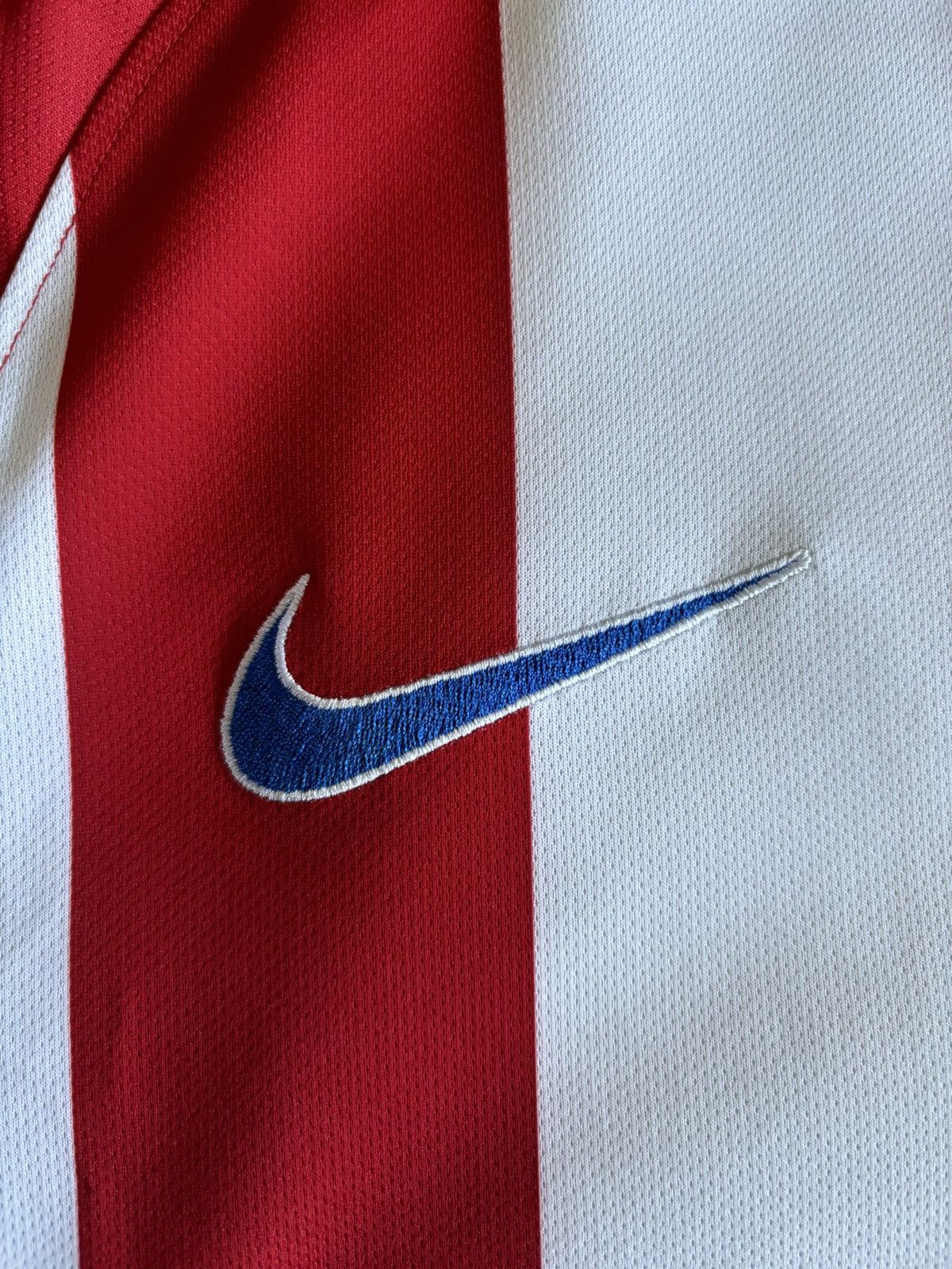 Nike Antoine Griezmann Atletico Madrid 2016/17 home kit Size US S / EU 44-46 / 1 - 5 Thumbnail