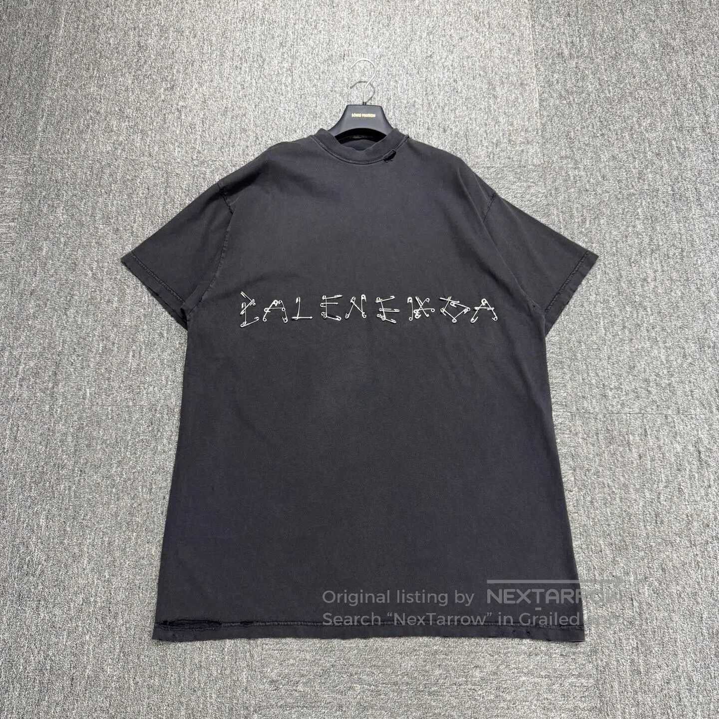 Balenciaga Balenciaga Tokyo Tower Black and white dual color short