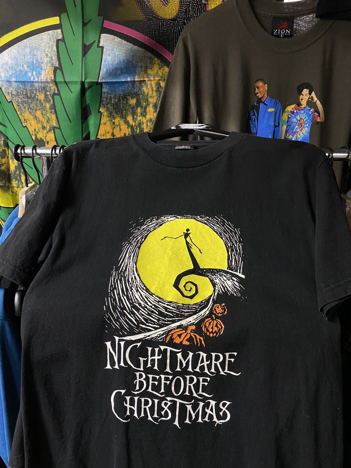 Disney × Vintage 90’s Vintage Nightmare Before Christmas Disney Movie Tee Med Size US M / EU 48-50 / 2 - 4 Thumbnail