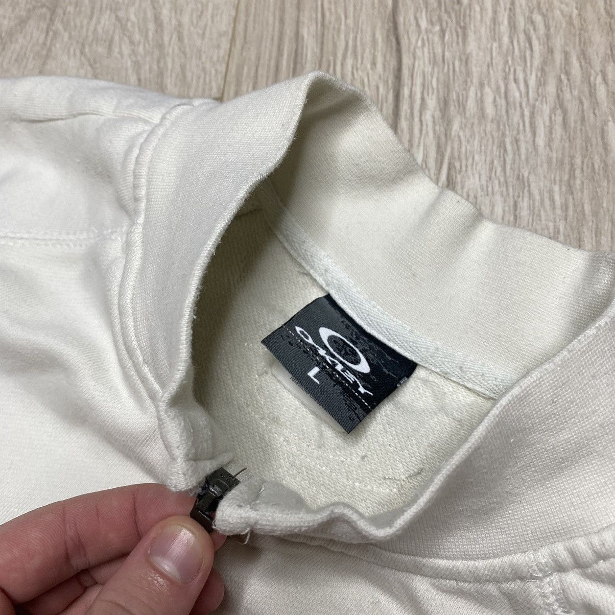 Vintage Vintage Oakley Softwear Big logo outdoor rare zip sweatshirt Size US L / EU 52-54 / 3 - 8 Thumbnail