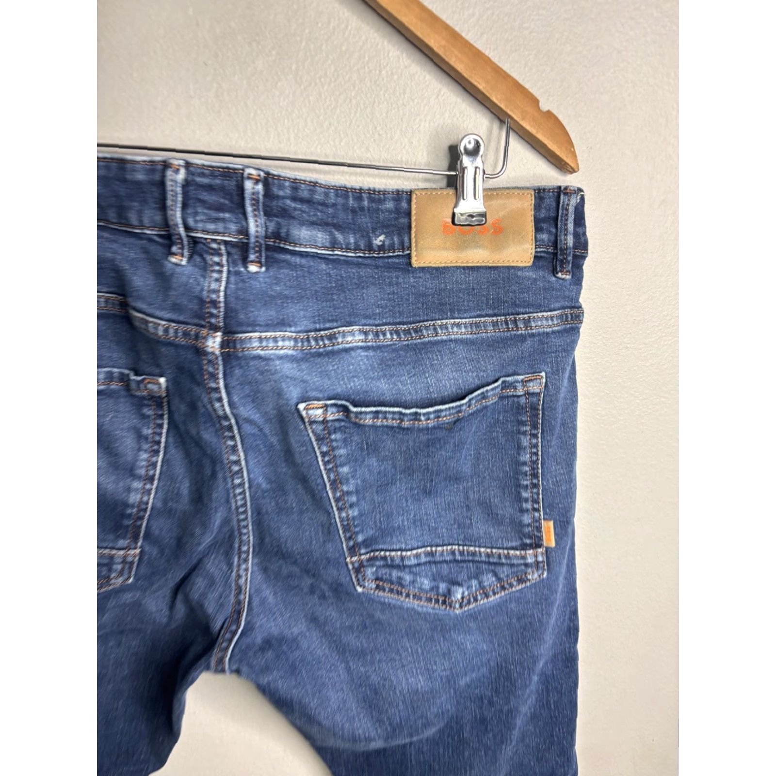 Vintage Boss Delano Jeans Mens 38x31 Blue Medium Wash Slim Tapered Denim 5 Pocket Pants Size US 38 / EU 54 - 2 Thumbnail