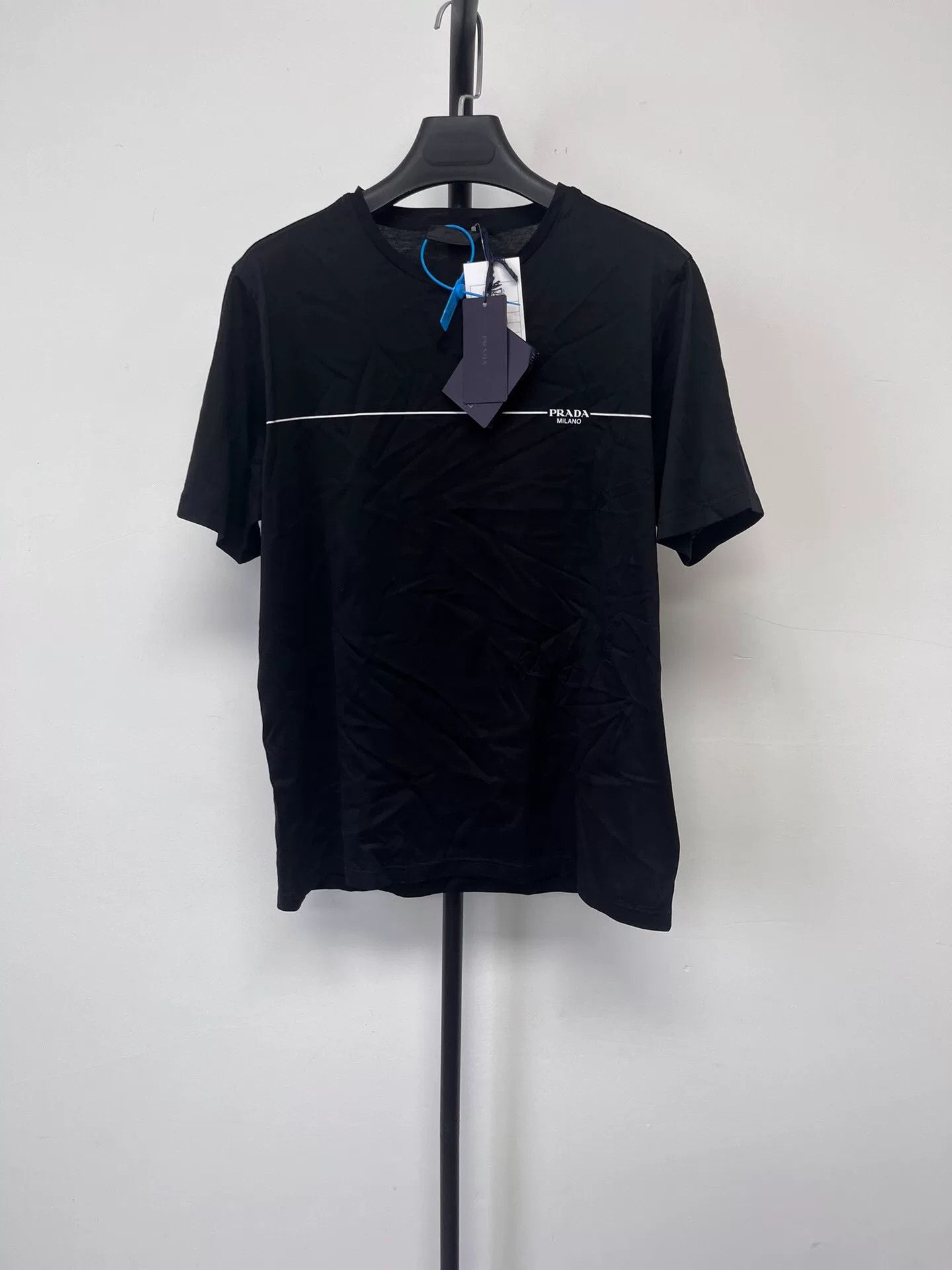 Prada PRADA Men's Solid Crew Neck T-Shirt Size US M / EU 48-50 / 2 - 1 Thumbnail