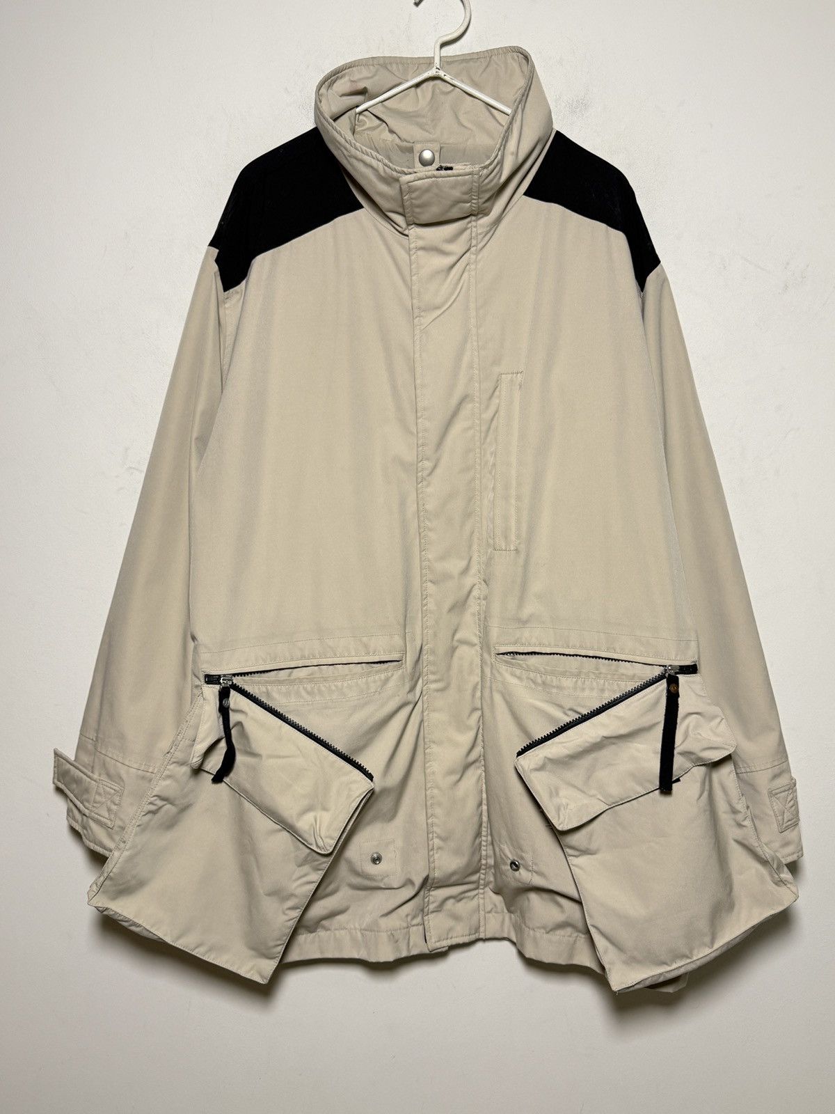 Giorgio Armani Armani Shimmer Nylon Multipocket Transformer Field Parka Size US L / EU 52-54 / 3 - 3 Thumbnail