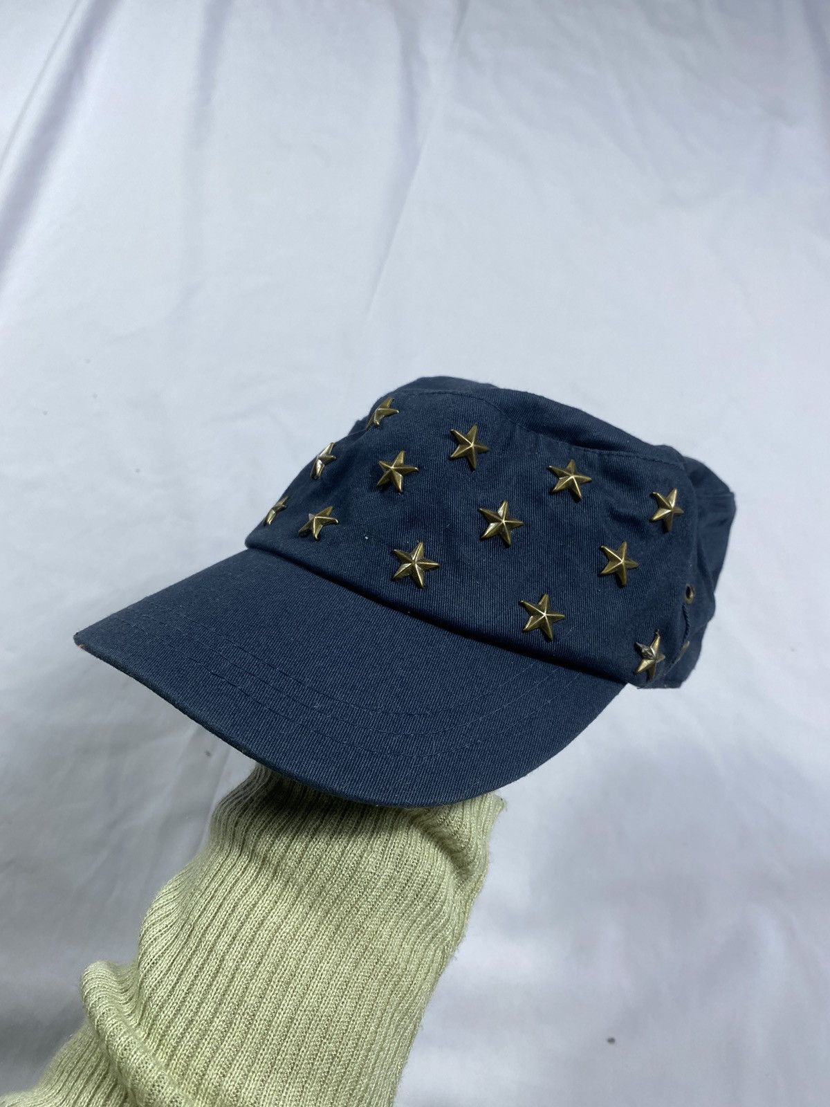 20471120 Two Fold Distressed Studded Commando Coded HAT Ifsix style Size ONE SIZE - 2 Thumbnail