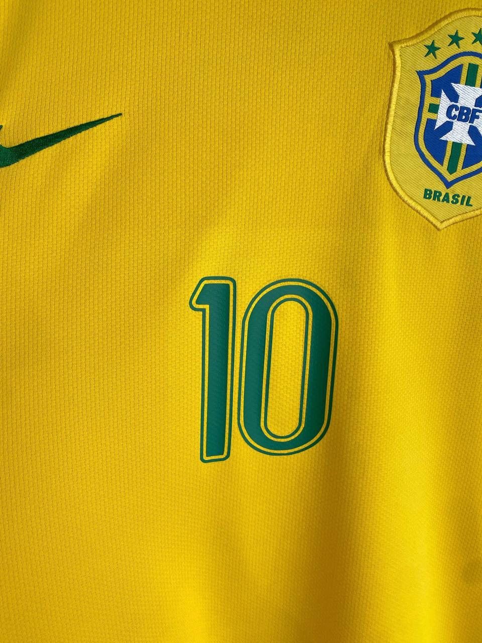 Nike Brazil National Team 2006 Soccer Jersey #10 RONALDINHO, M Size US M / EU 48-50 / 2 - 11 Thumbnail