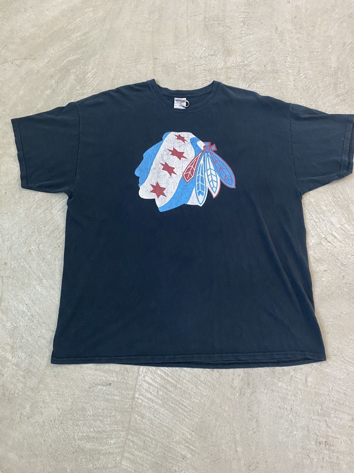 NHL NHL Chicago Blackhawk’s Logo TShirt Size US XXL / EU 58 / 5 - 2 Thumbnail