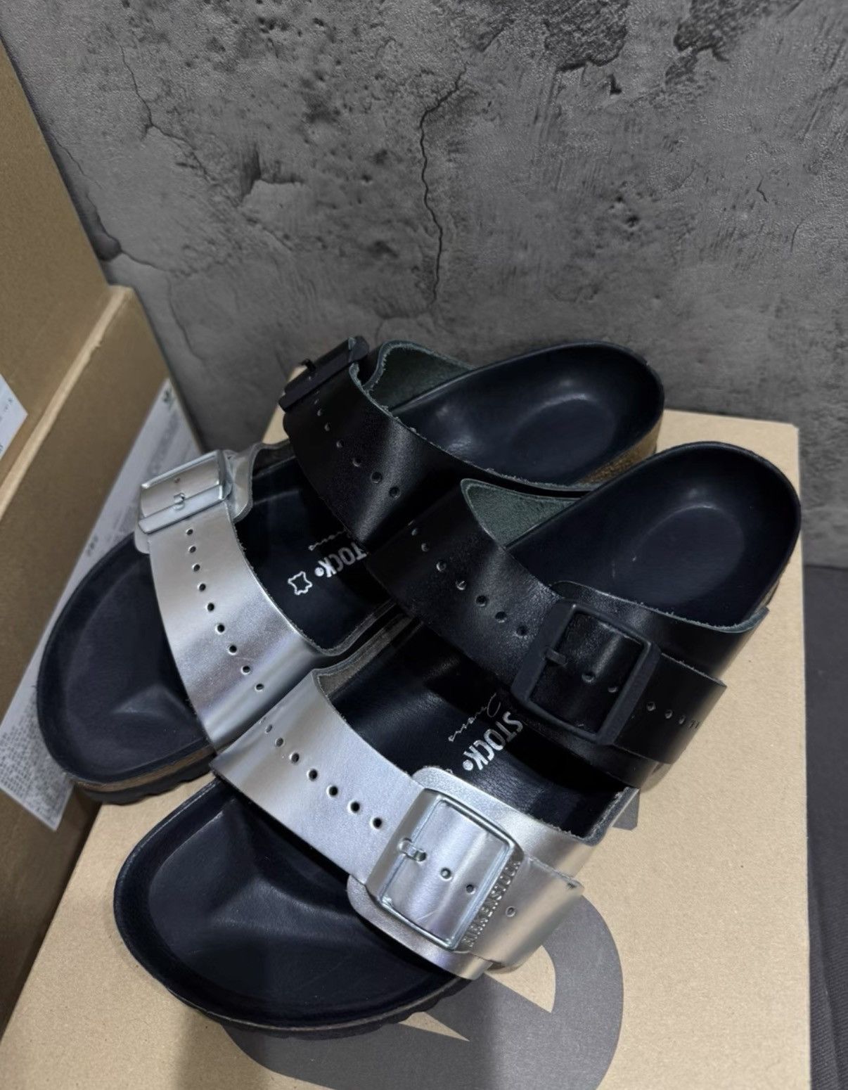 Rick Owens Rick Owens Black Silver Patent Cork Footbed Sandals K37 Size US 8.5 / EU 41-42 - 2 Thumbnail