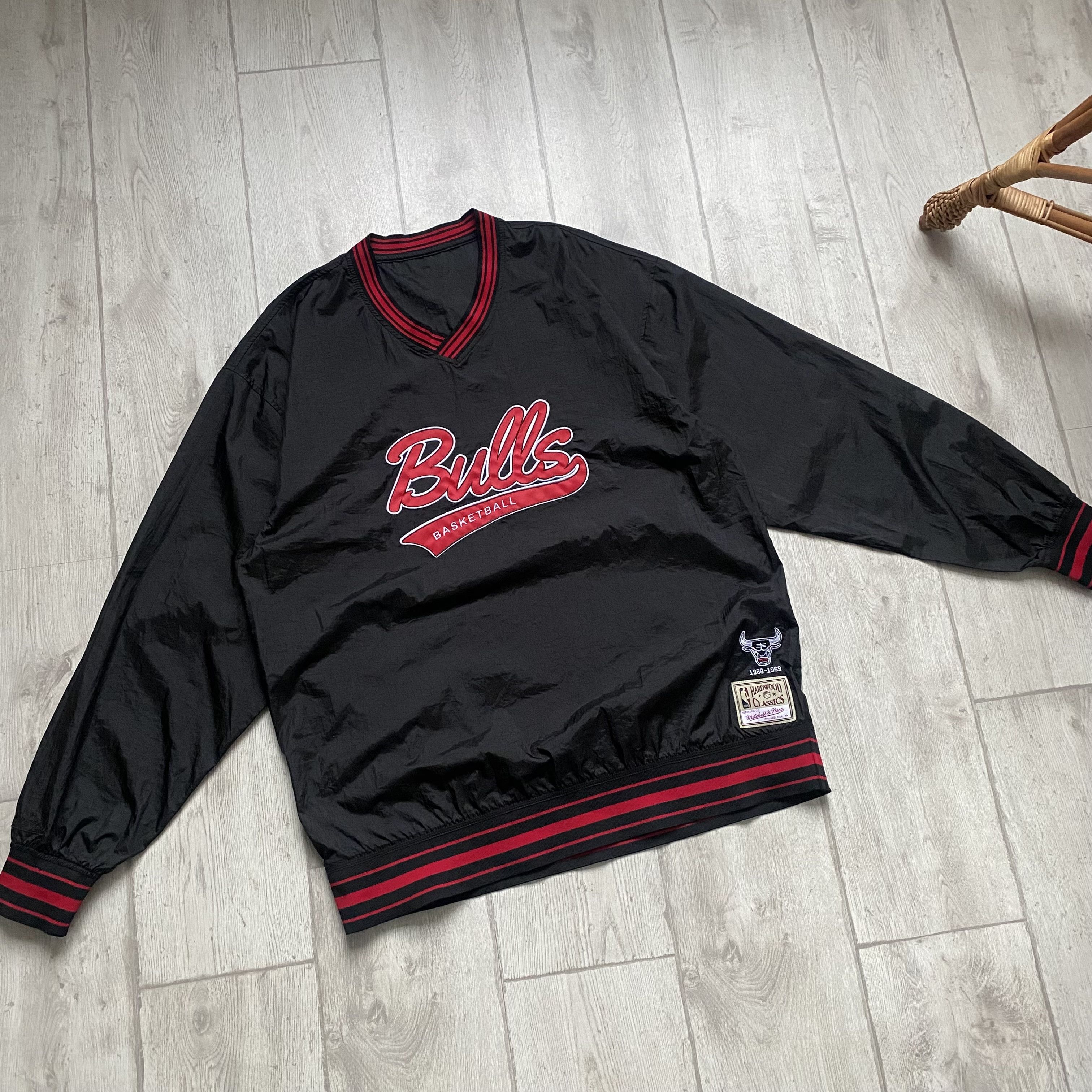 Mitchell & Ness 🏀 NBA Chicago Bulls Nylon Sweatshirt Drill Vintage style Size US M / EU 48-50 / 2 - 9 Thumbnail