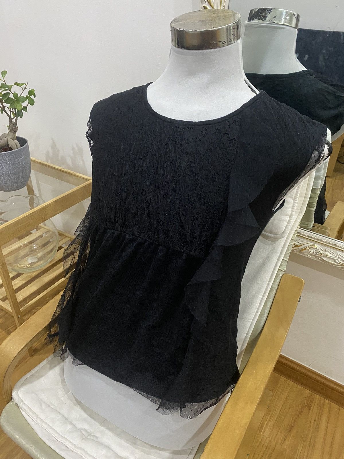 Issey Miyake Sunao Kuwahara By Issey Miyake Crochet Laced Sleeveless Size US M / EU 48-50 / 2 - 2 Thumbnail