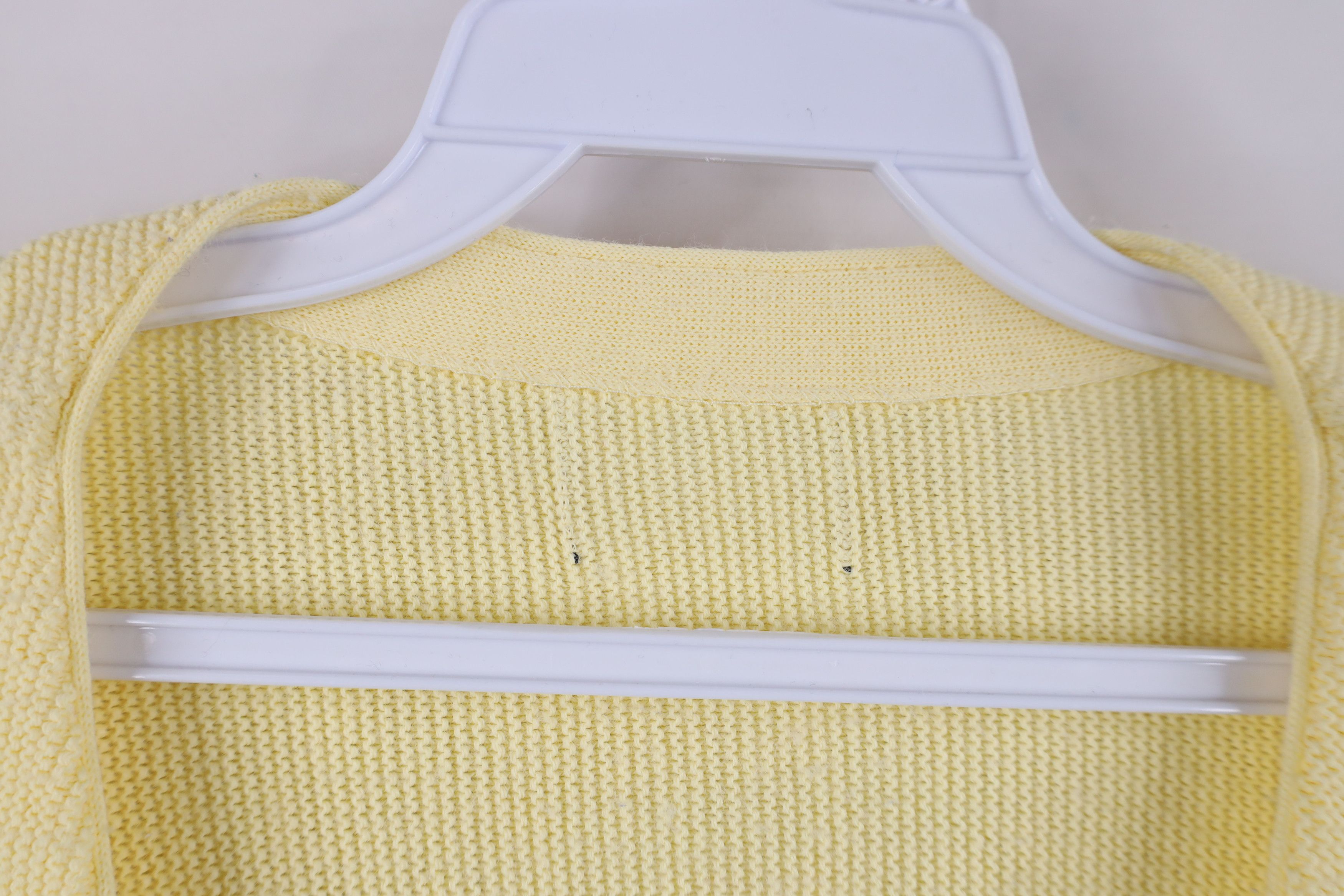 Vintage Vintage 70s Streetwear Knit Cardigan Sweater Yellow Acrylic Size US XL / EU 56 / 4 - 6 Thumbnail