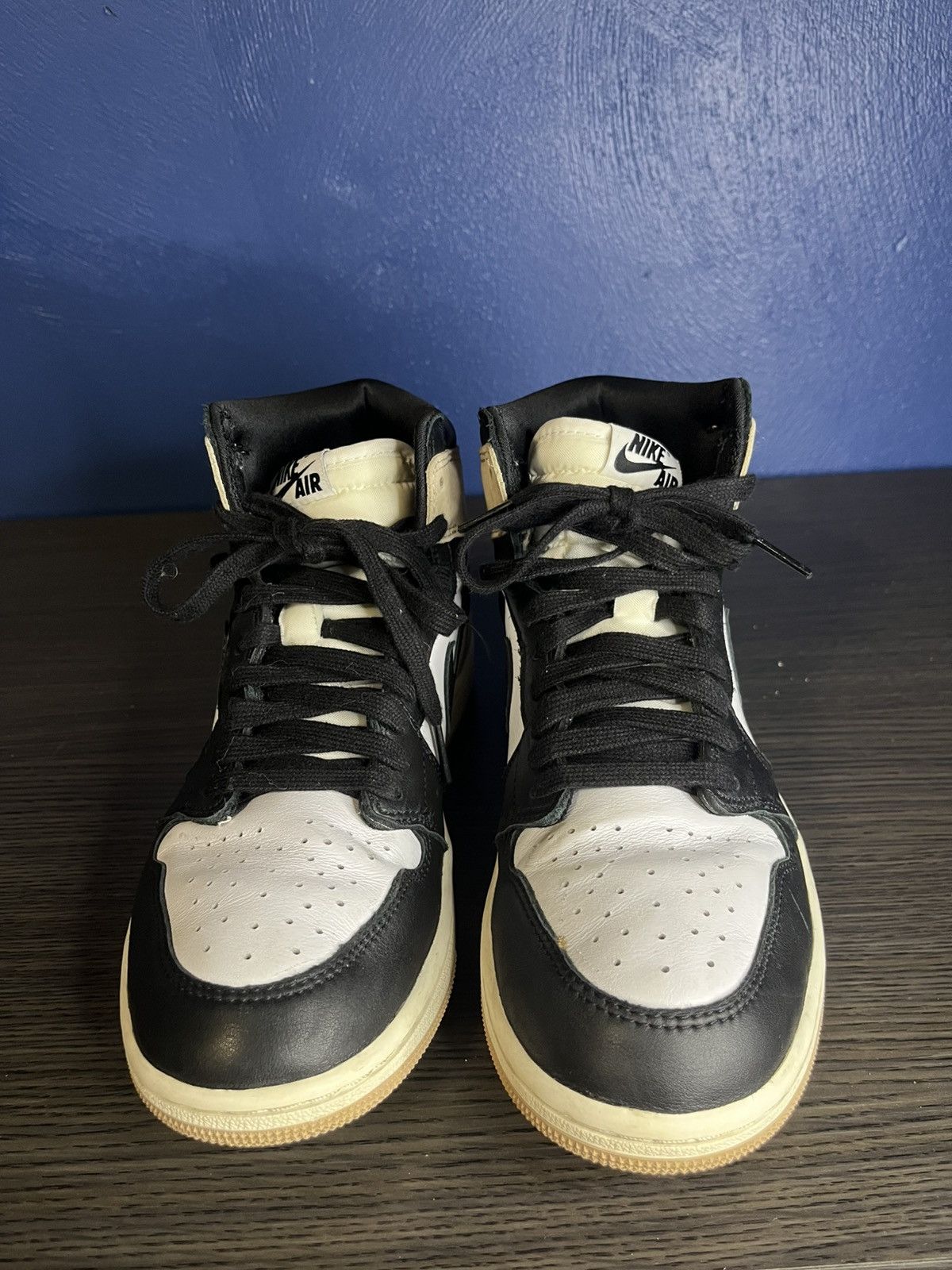 Jordan Brand Jordan 1 High Latte Womens Size US 9 / IT 39 - 1 Thumbnail