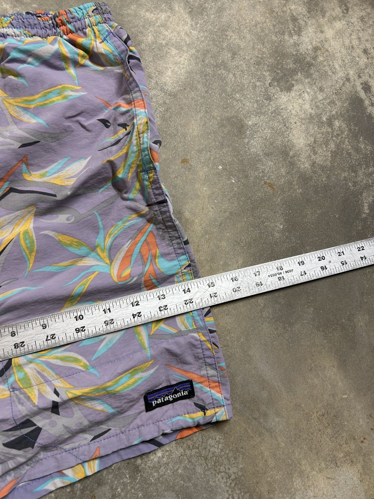Patagonia Patagonia Floral Retro Styled Shorts Size US 40 / EU 56 - 8 Thumbnail