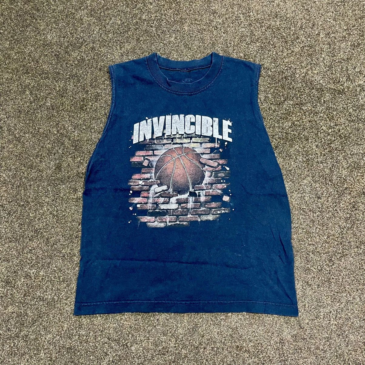Vintage Vintage 90s Invincible Basketball Graphic Tank Sun Faded M Size US M / EU 48-50 / 2 - 1 Thumbnail