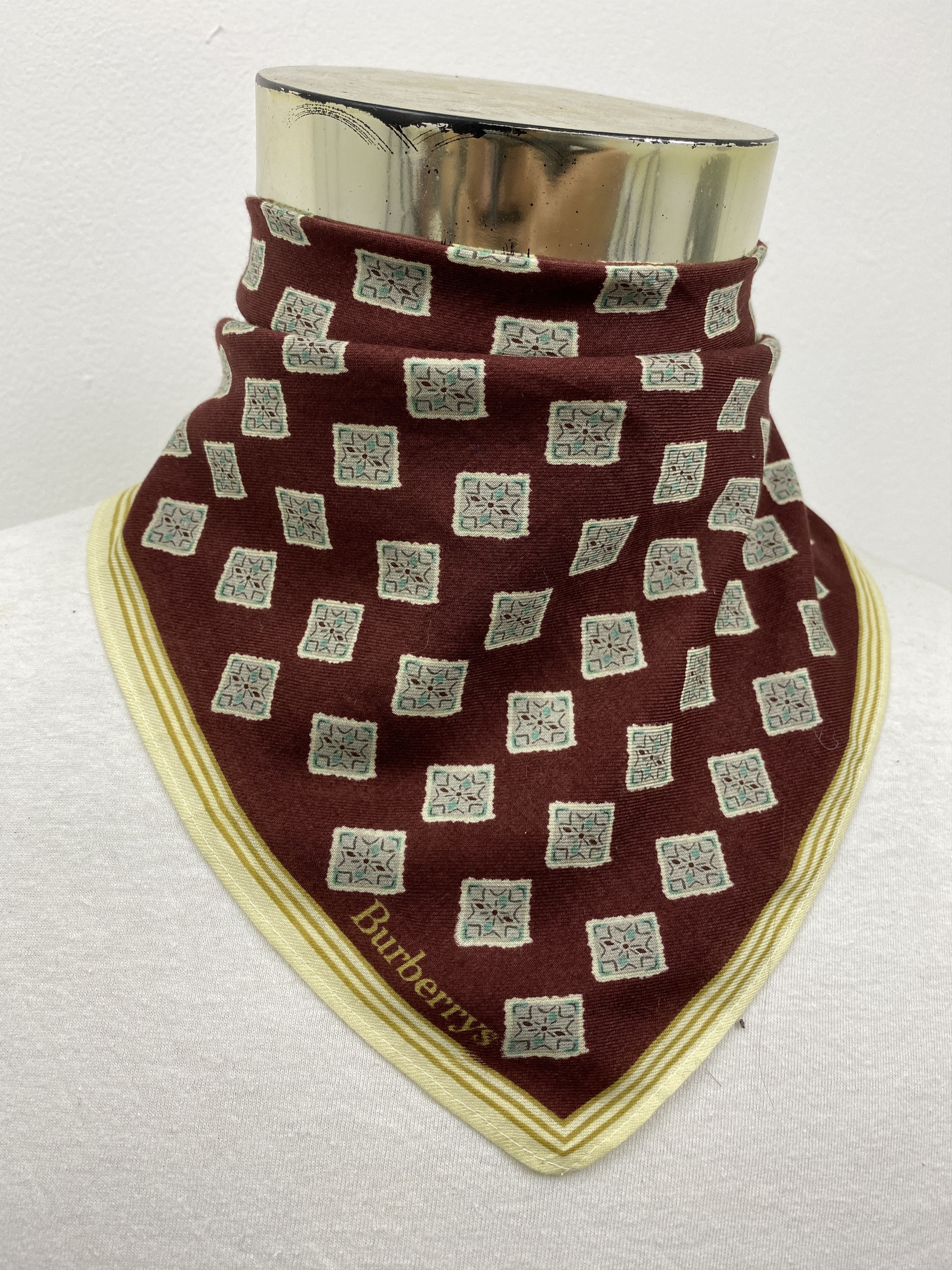 Burberry Burberry Handkerchief / Neckwear / Bandana HKC0454 Size ONE SIZE - 1 Thumbnail